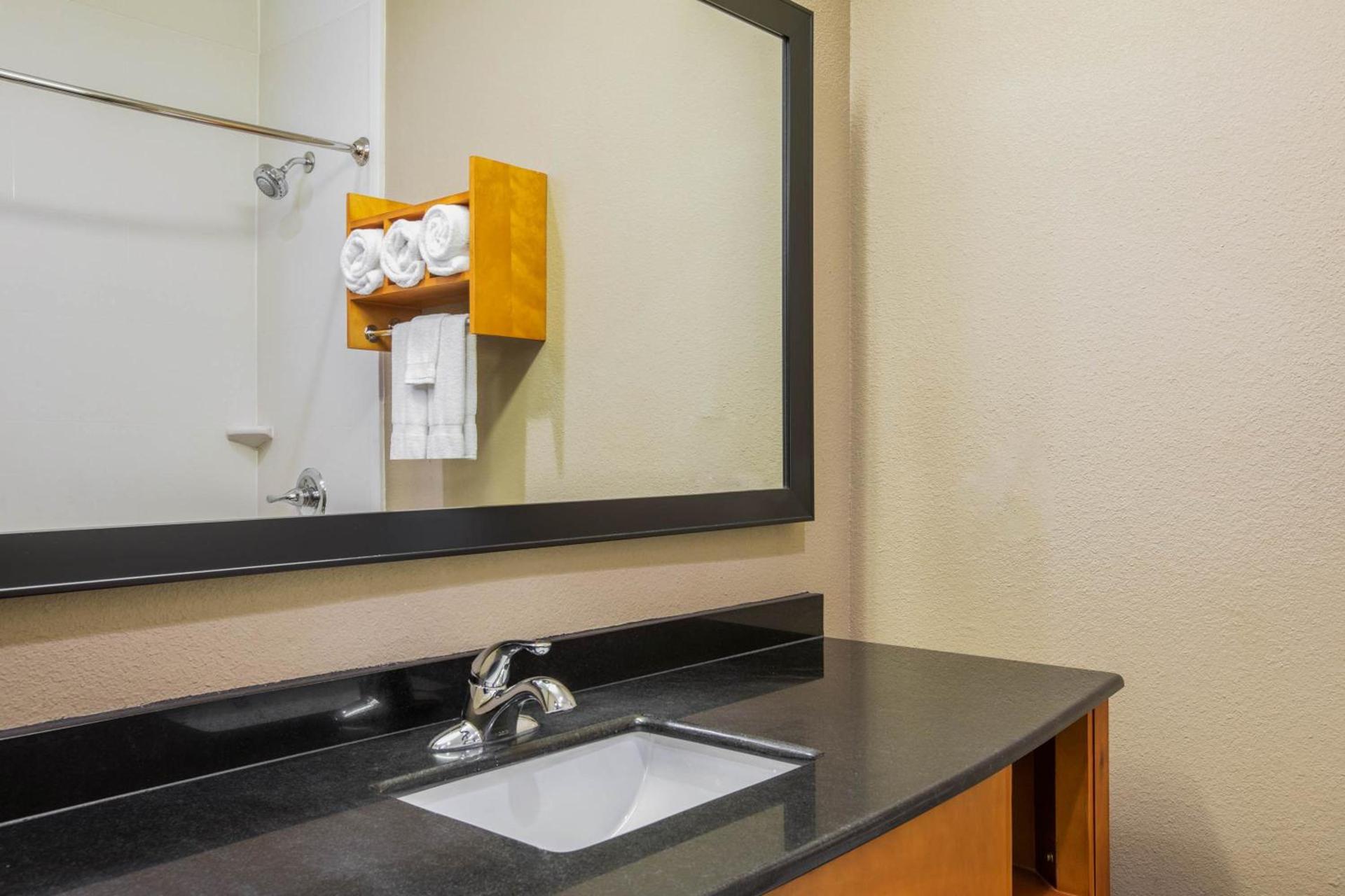 Spark by Hilton Little Rock West photo 30