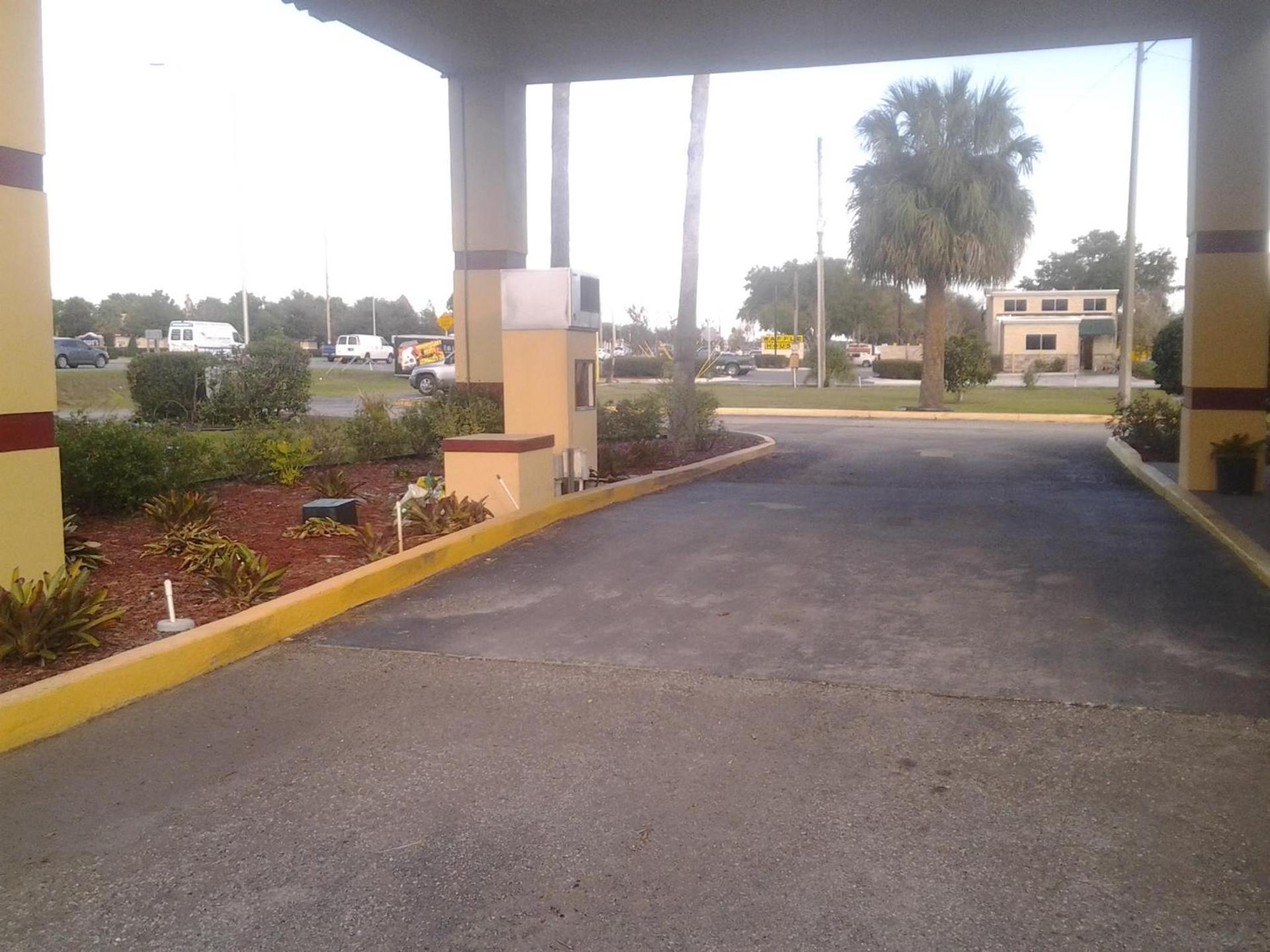 Budget Lodge Mount Dora photo 12