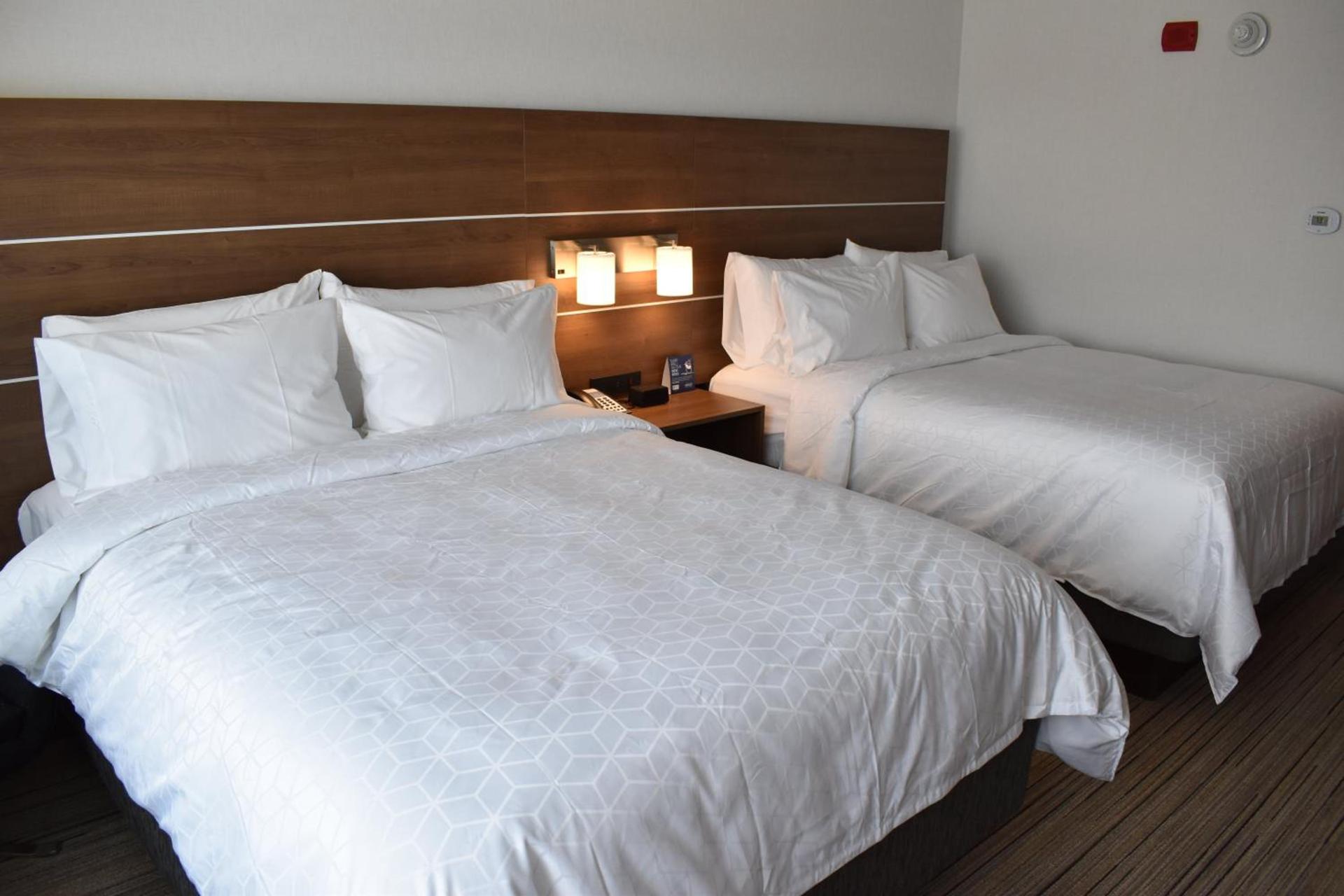 Holiday Inn Express & Suites - Boston South - Randolph by IHG photo 19
