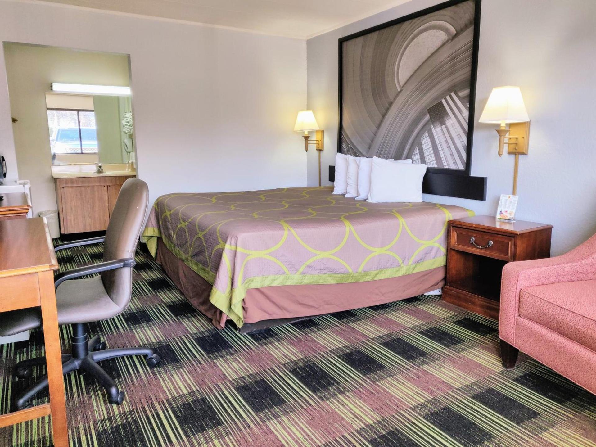 Sprucewood Inn photo 14