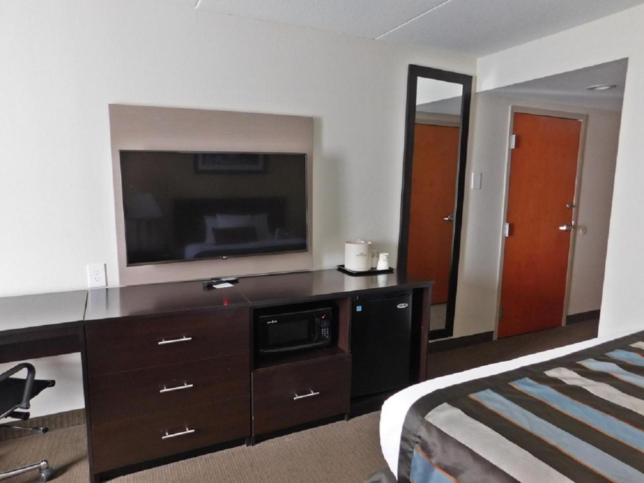 Wingate by Wyndham Bowling Green photo 20