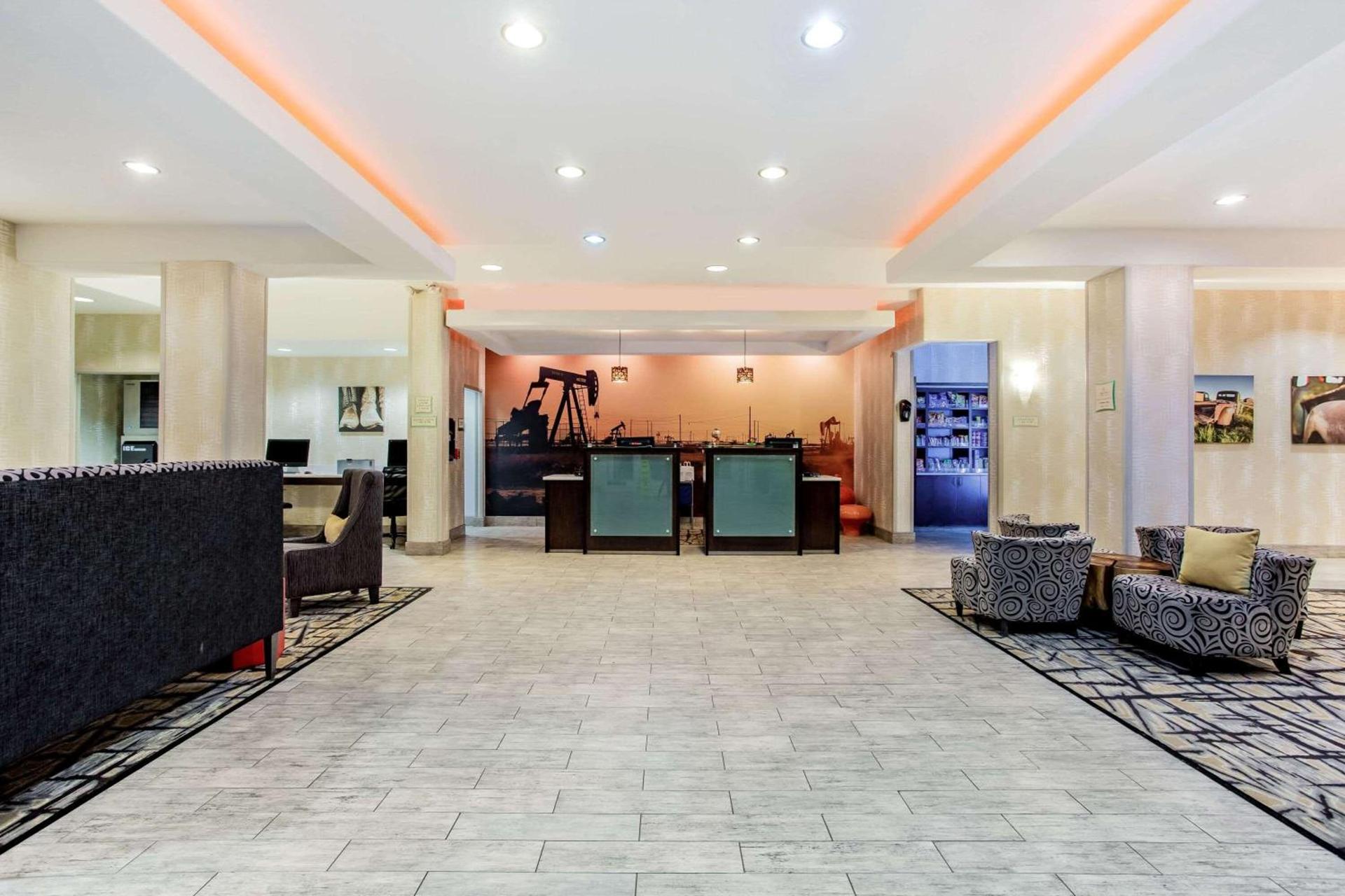 La Quinta by Wyndham Andrews photo 5
