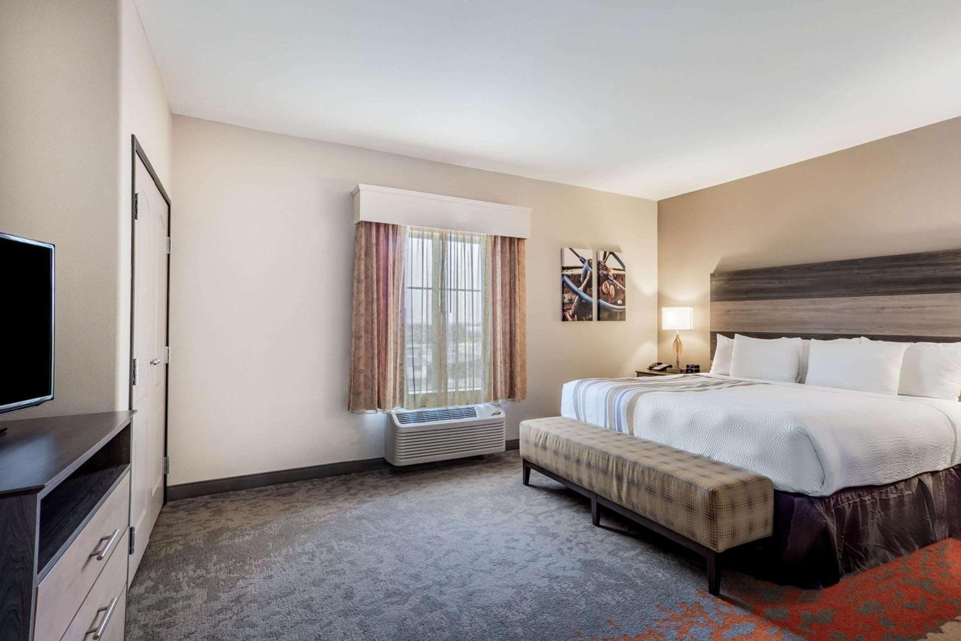 La Quinta by Wyndham Andrews photo 22