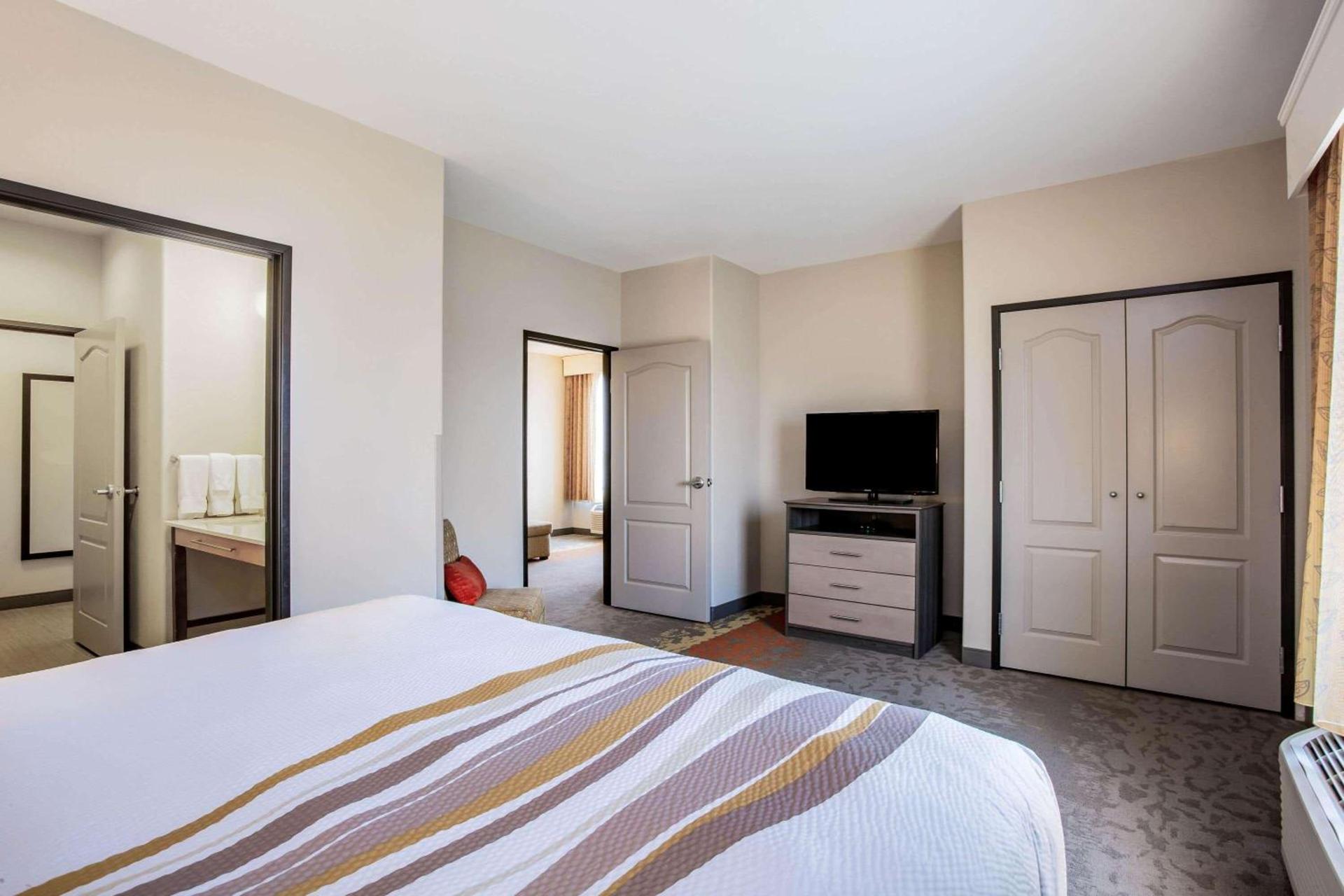 La Quinta by Wyndham Andrews photo 23