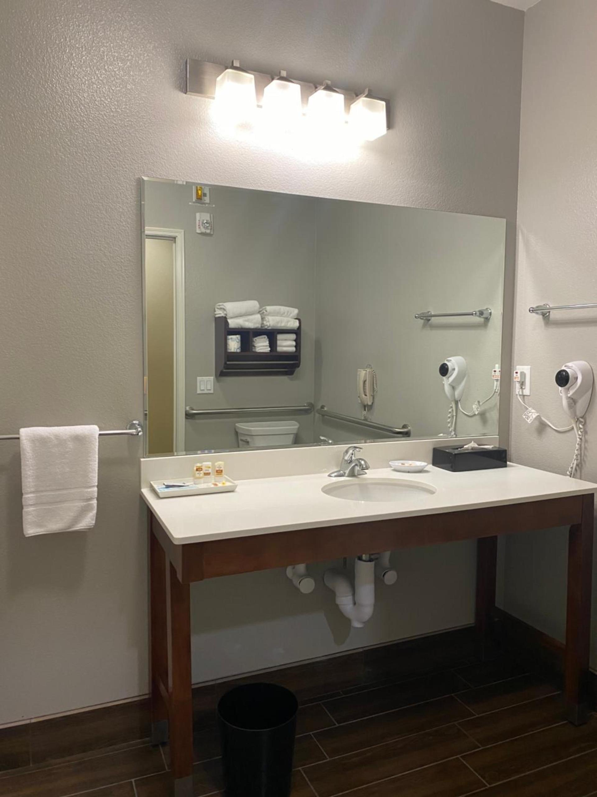 La Quinta by Wyndham Houston NW Beltway8/WestRD photo 40