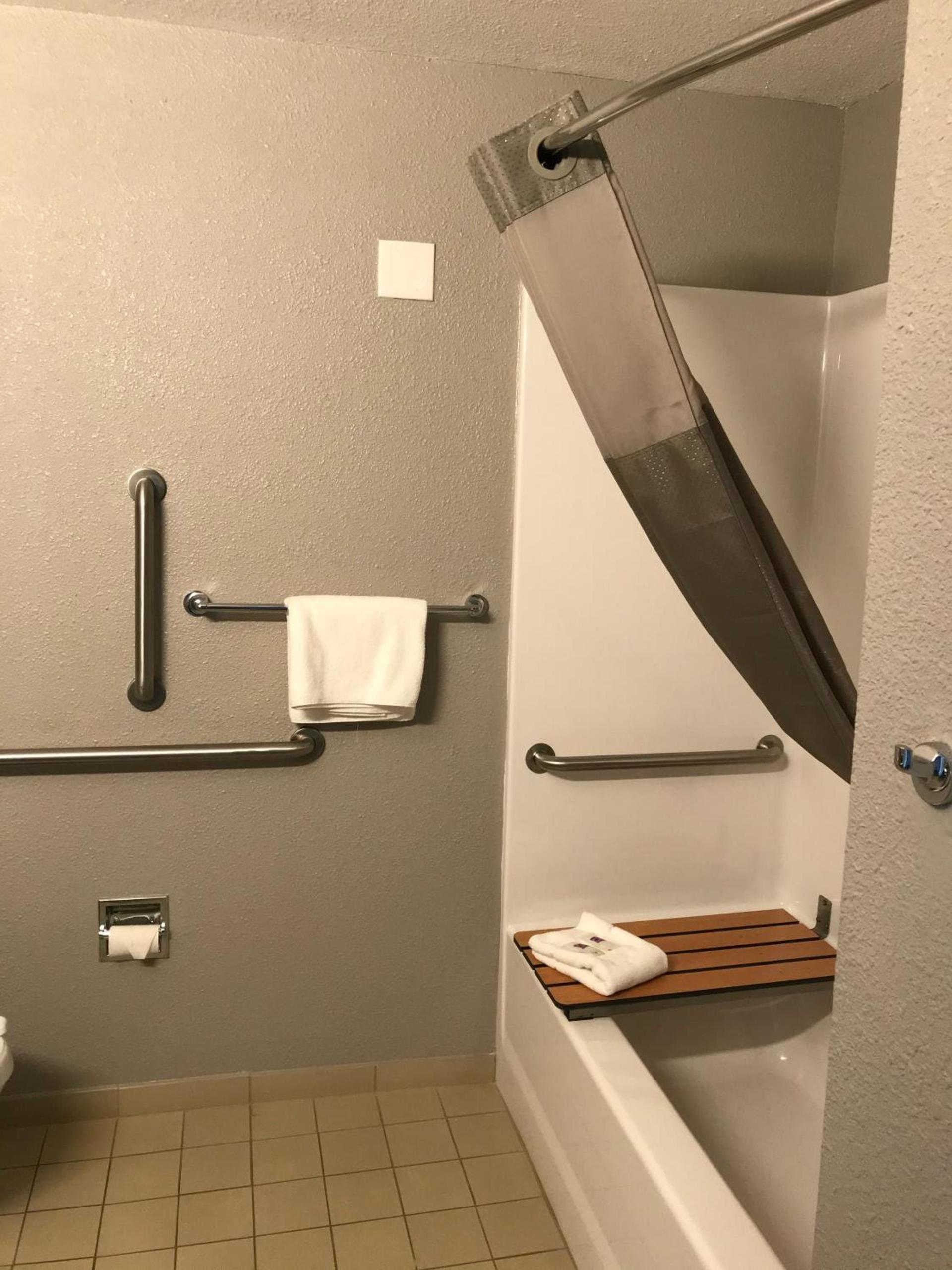 Motel 6-Fort Wayne, IN photo 64