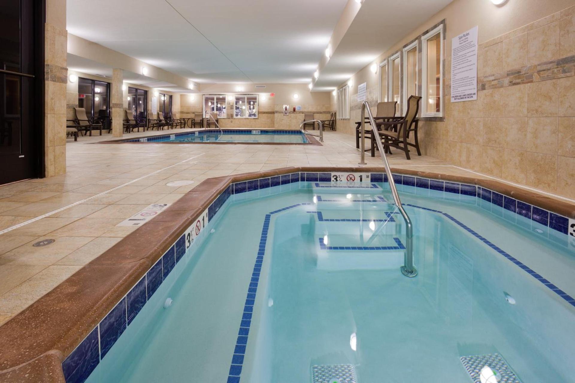 Holiday Inn Express and Suites Helena by IHG photo 4