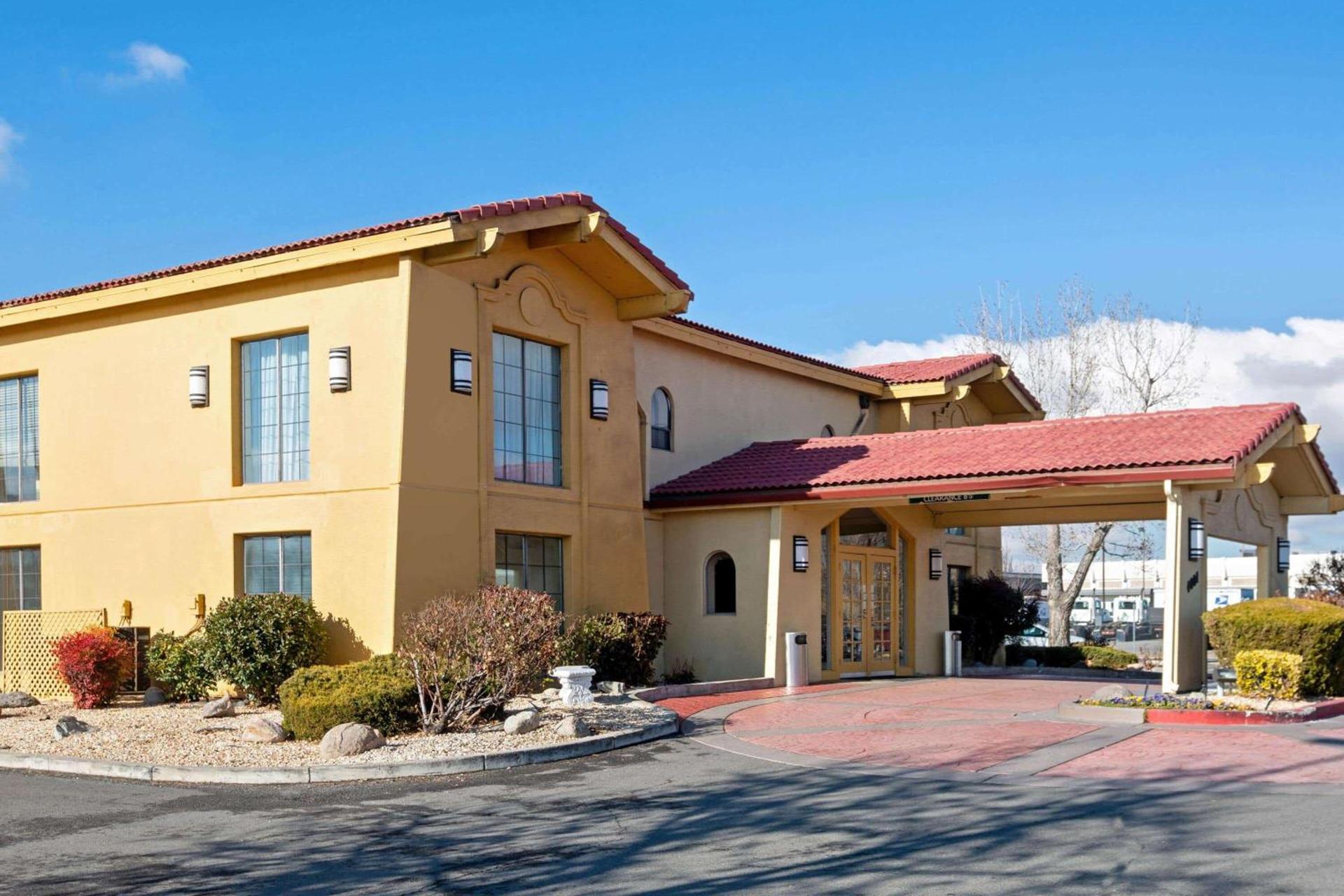 Days Inn by Wyndham Reno — hotel in Reno