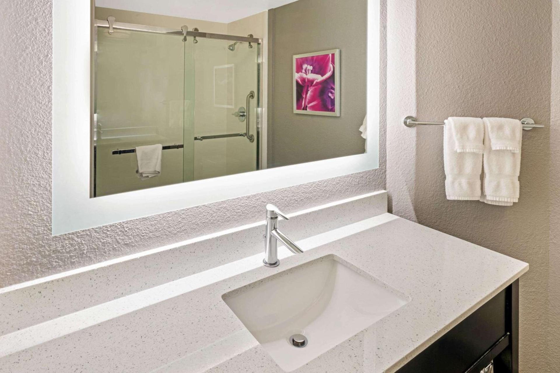 La Quinta by Wyndham Orem University Pwy Provo photo 52