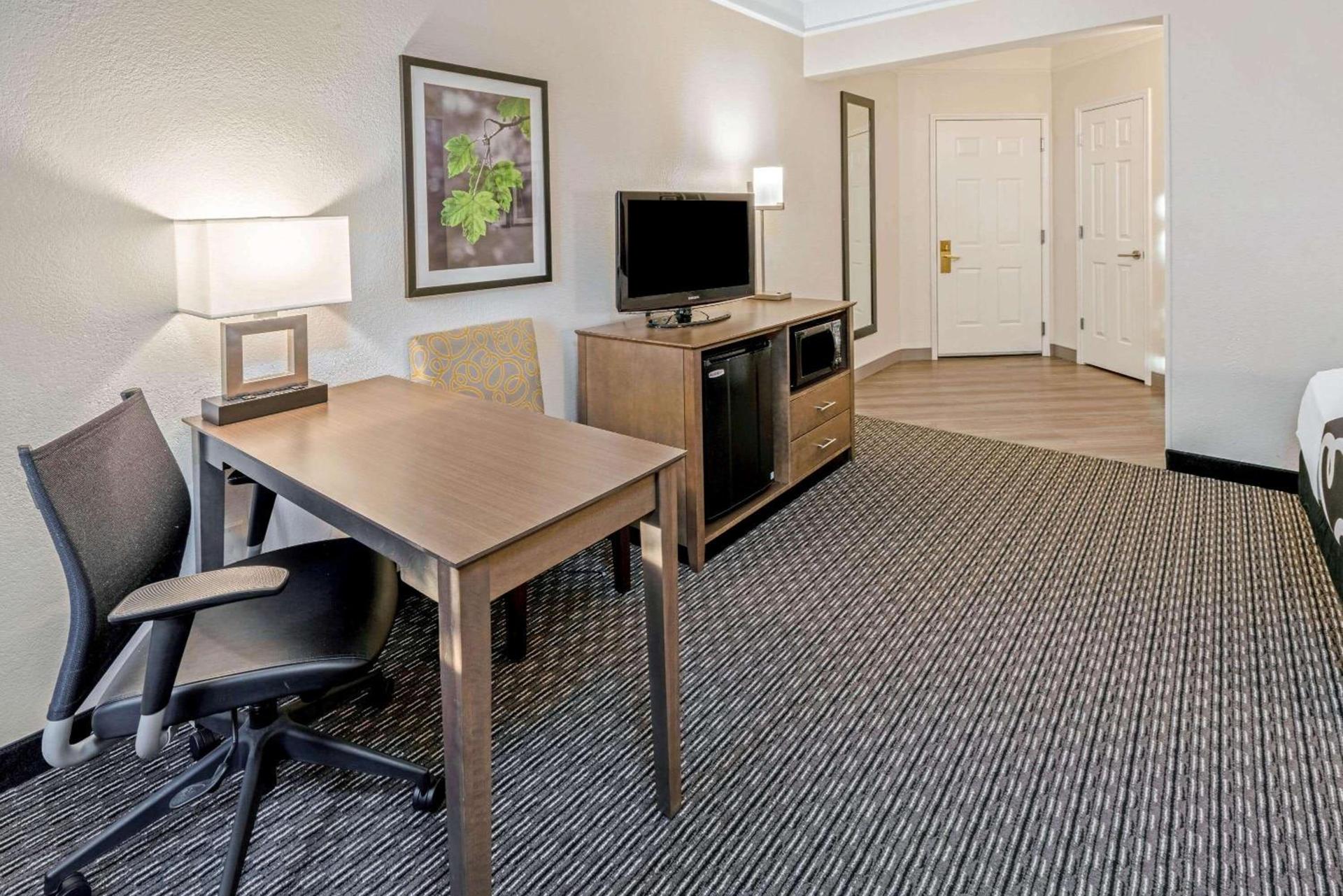 La Quinta by Wyndham Orem University Pwy Provo photo 55