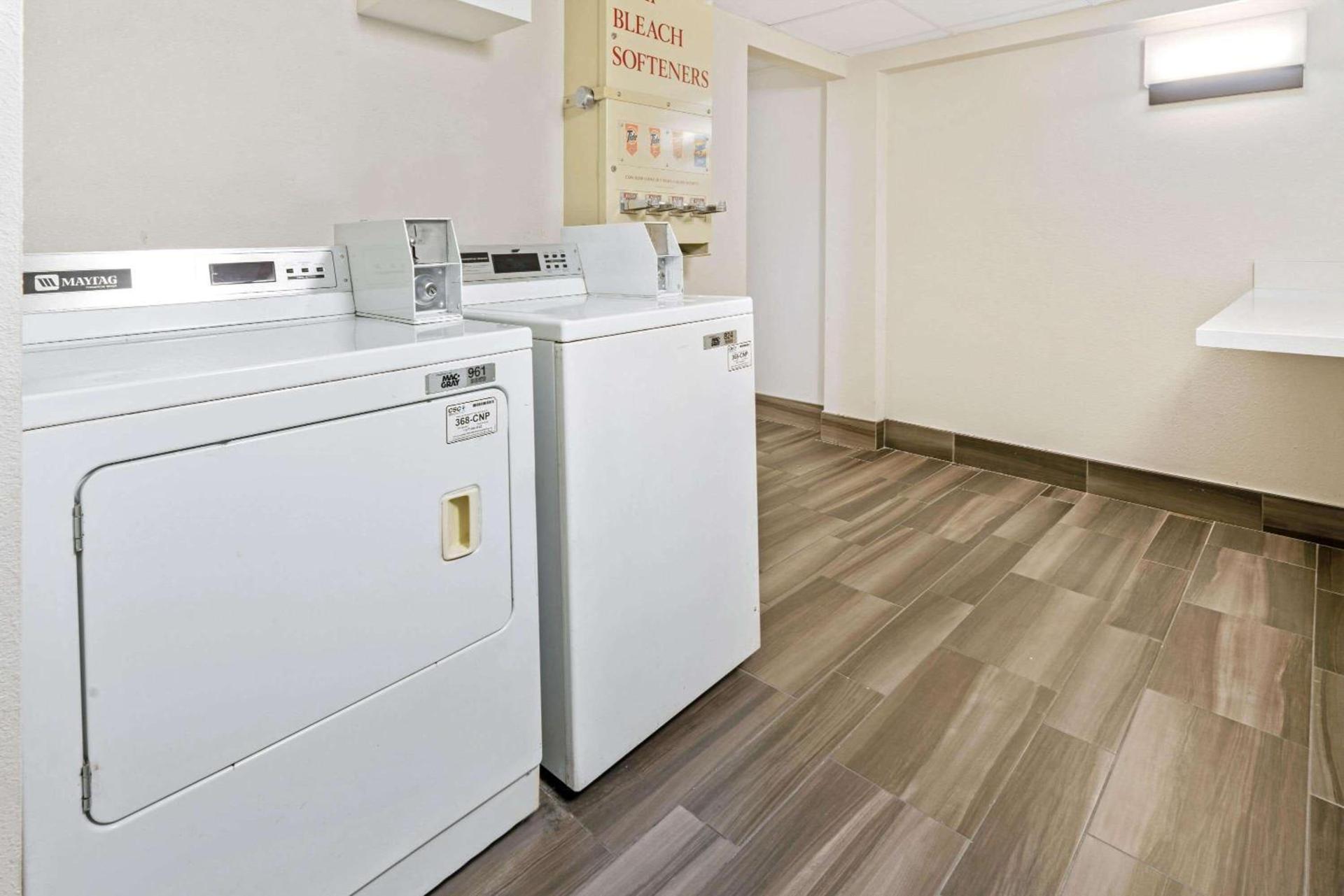 La Quinta by Wyndham Orem University Pwy Provo photo 61