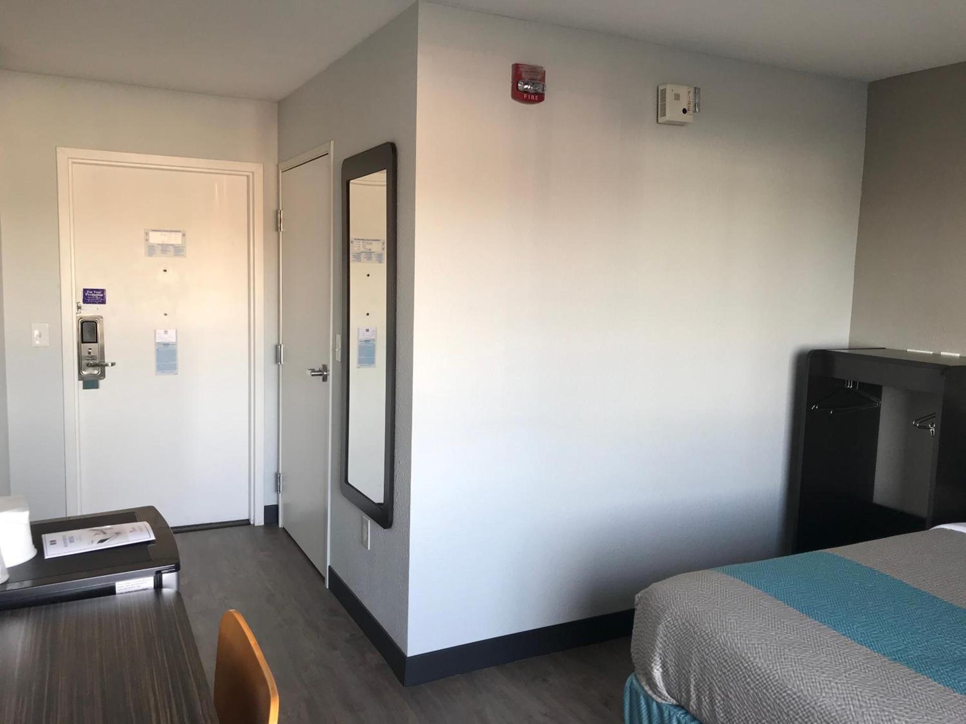 Motel 6-Fort Wayne, IN photo 60