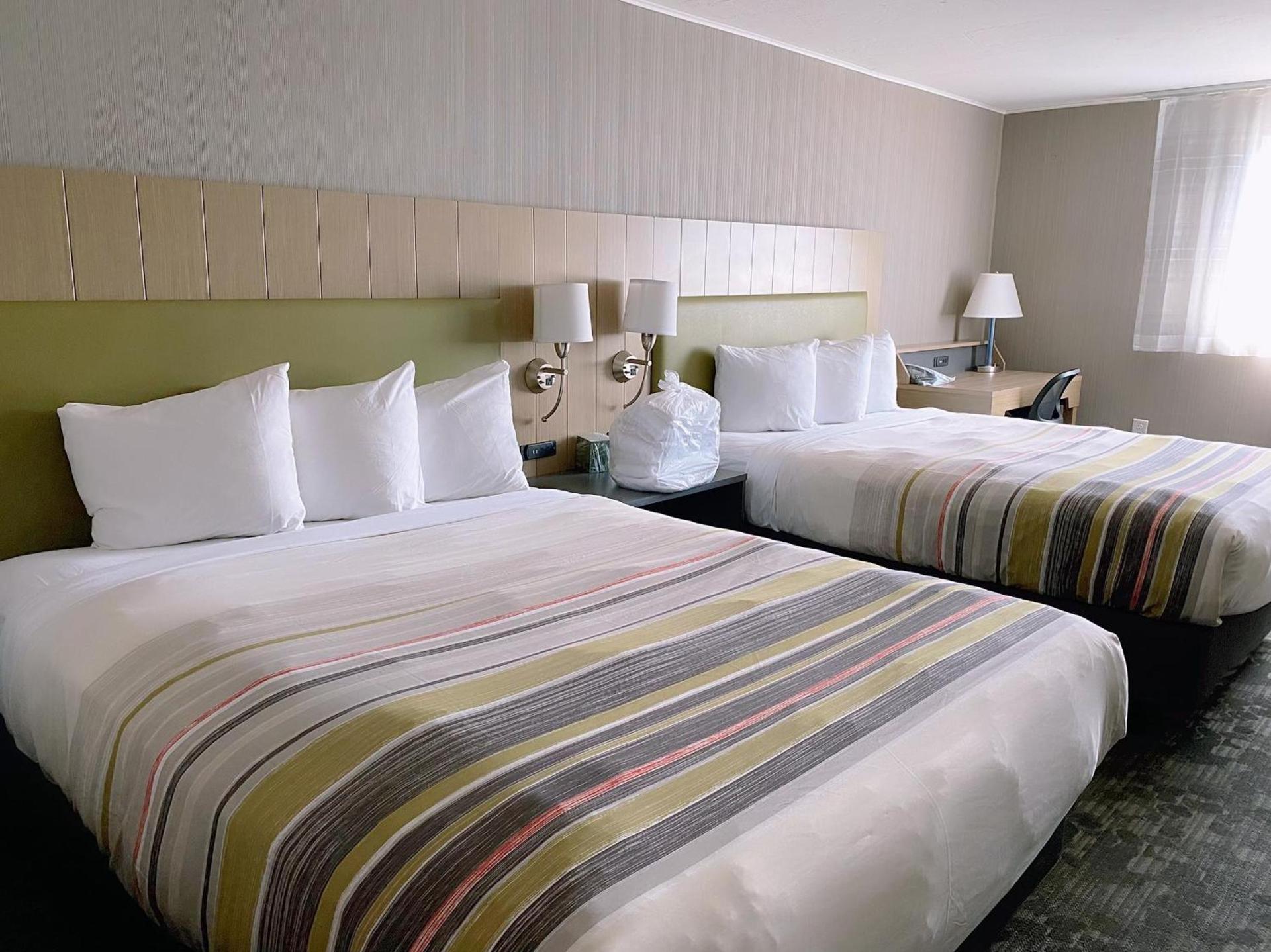 Country Inn & Suites by Radisson, Delta Park North Portland photo 14