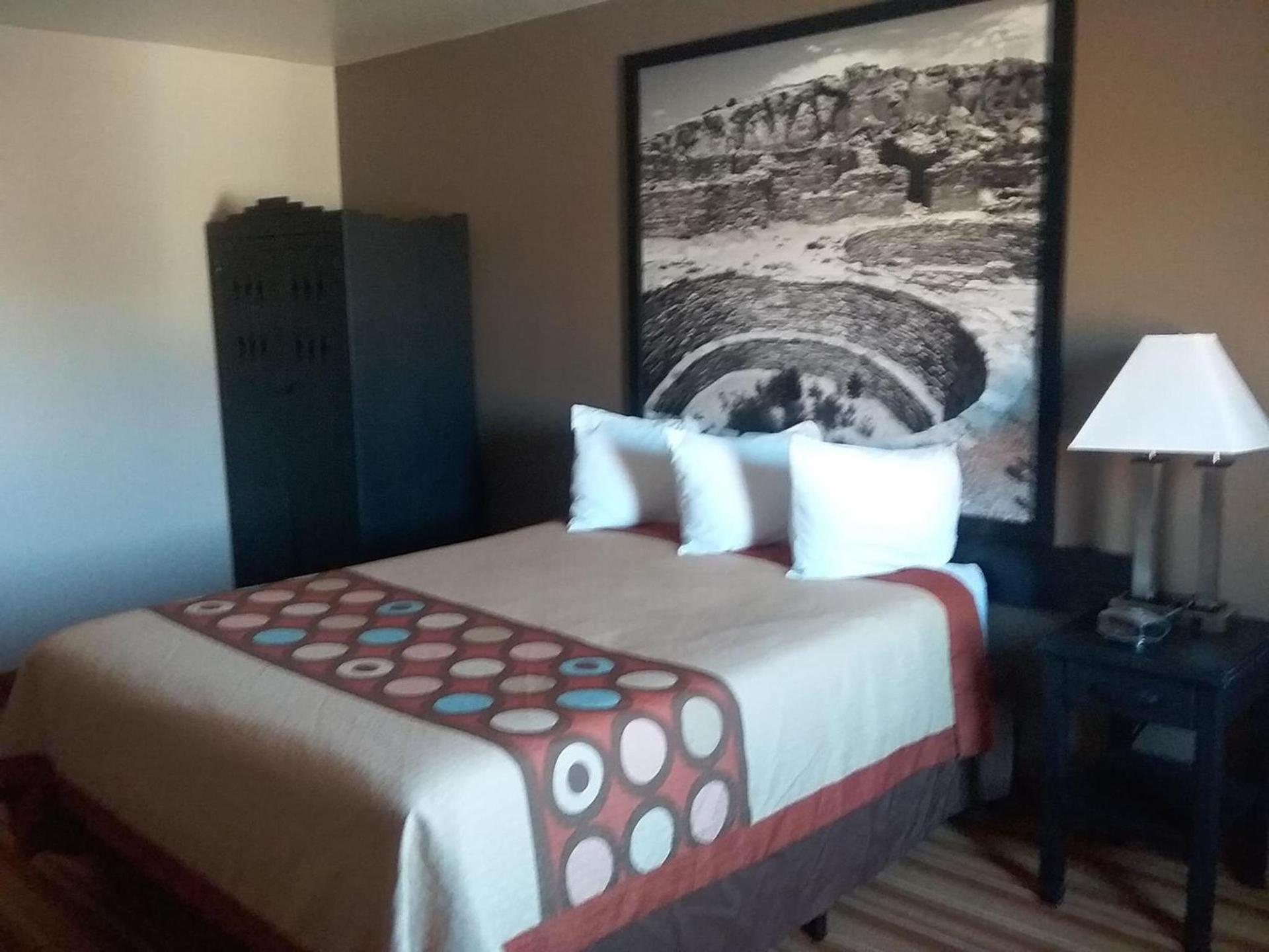 Super 8 by Wyndham Taos photo 20