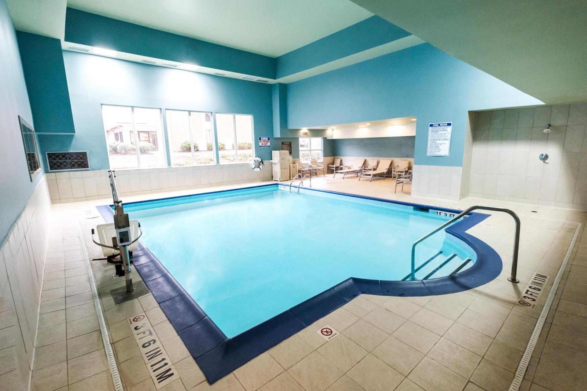 Holiday Inn Express Alpharetta - Roswell by IHG photo 22