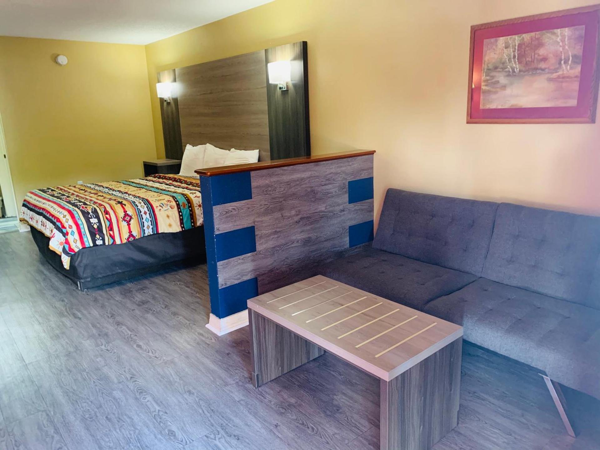 Log Cabin Inn photo 10