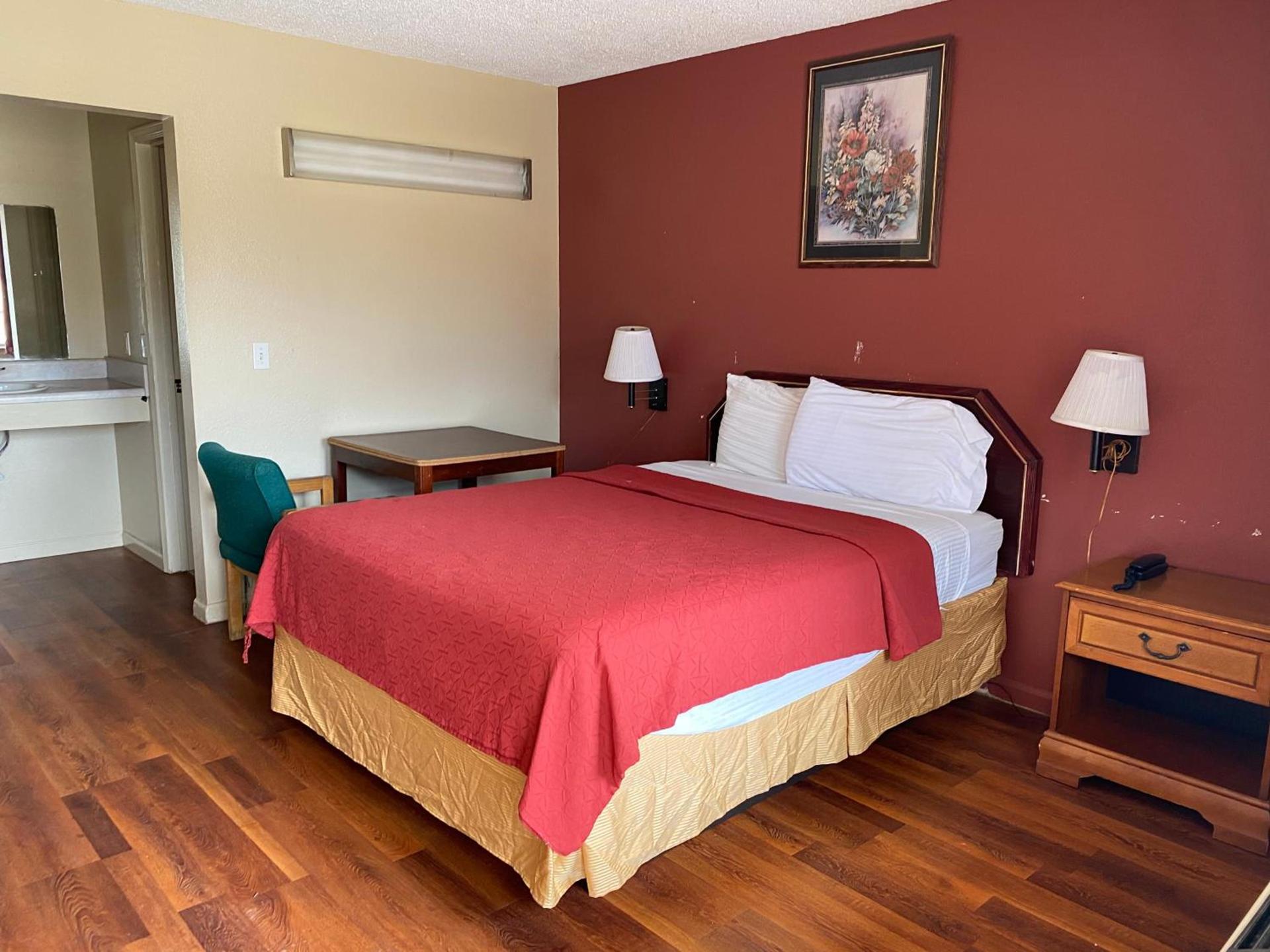 Budget Inn photo 38