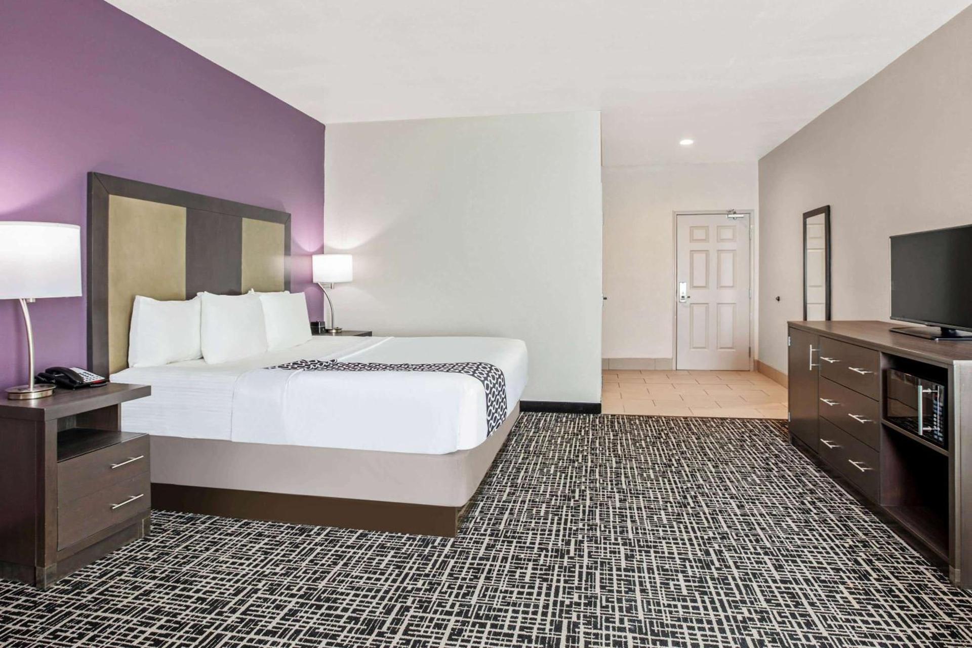 La Quinta by Wyndham Corpus Christi - Portland photo 11