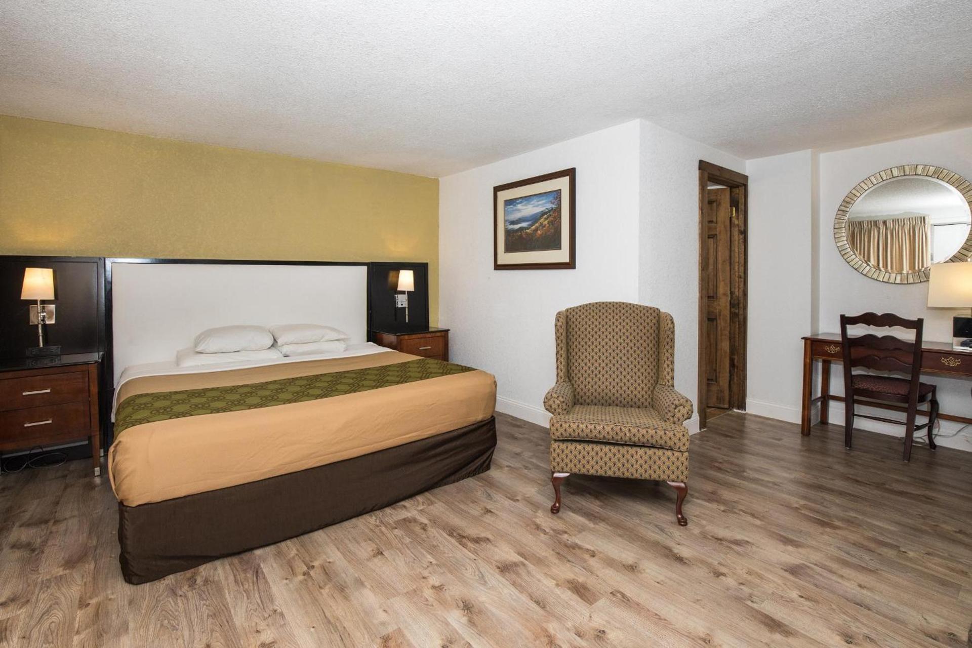 Fabulous Chalet Inn photo 51