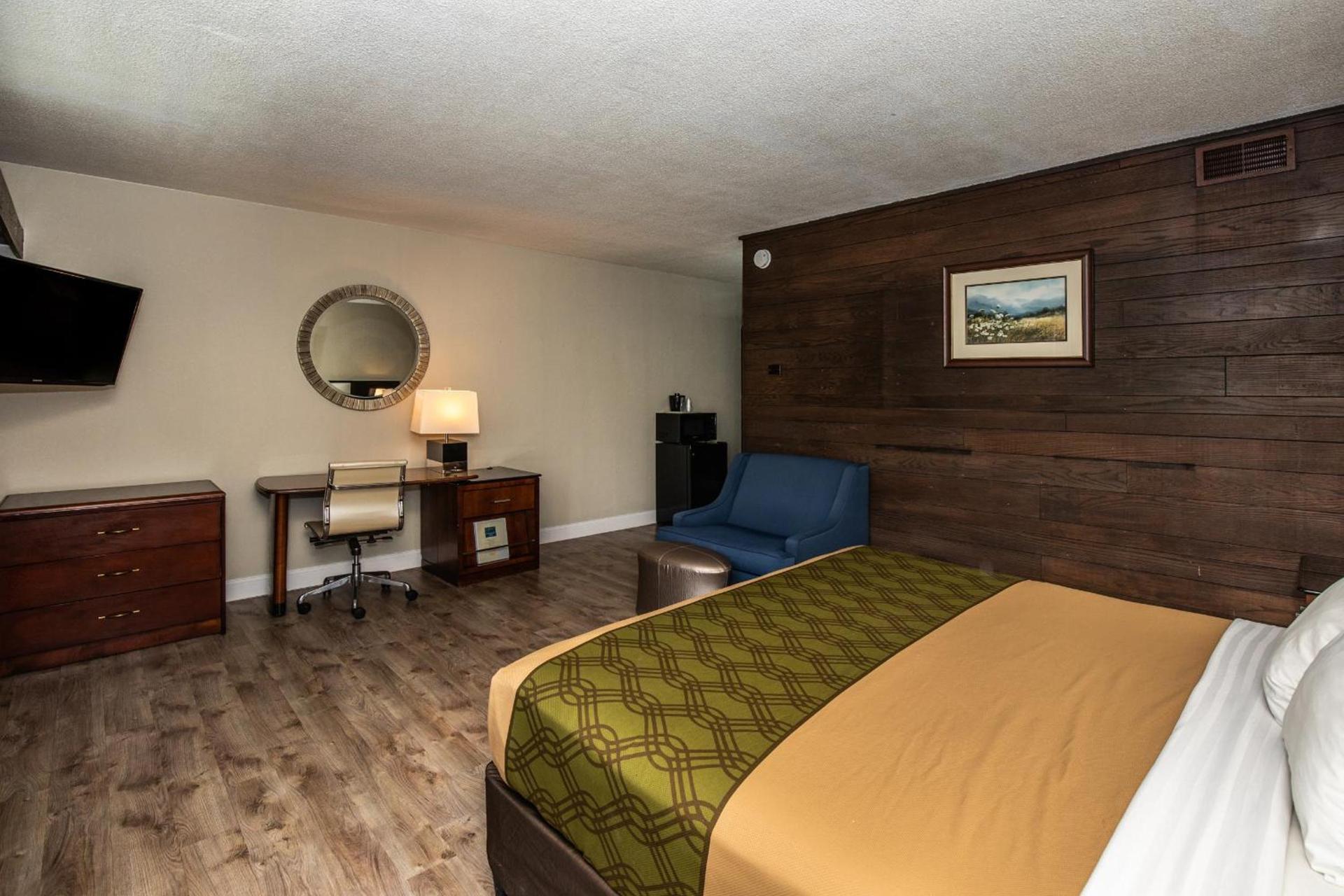 Fabulous Chalet Inn photo 48