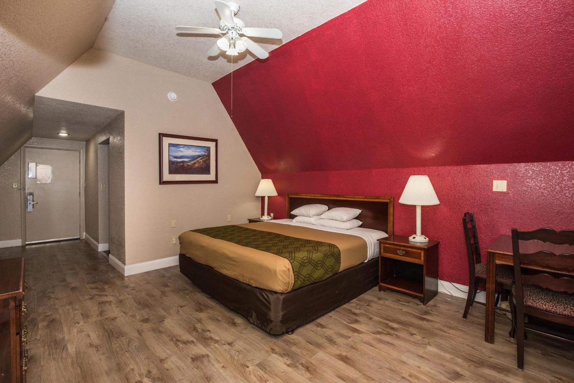 Fabulous Chalet Inn photo 43