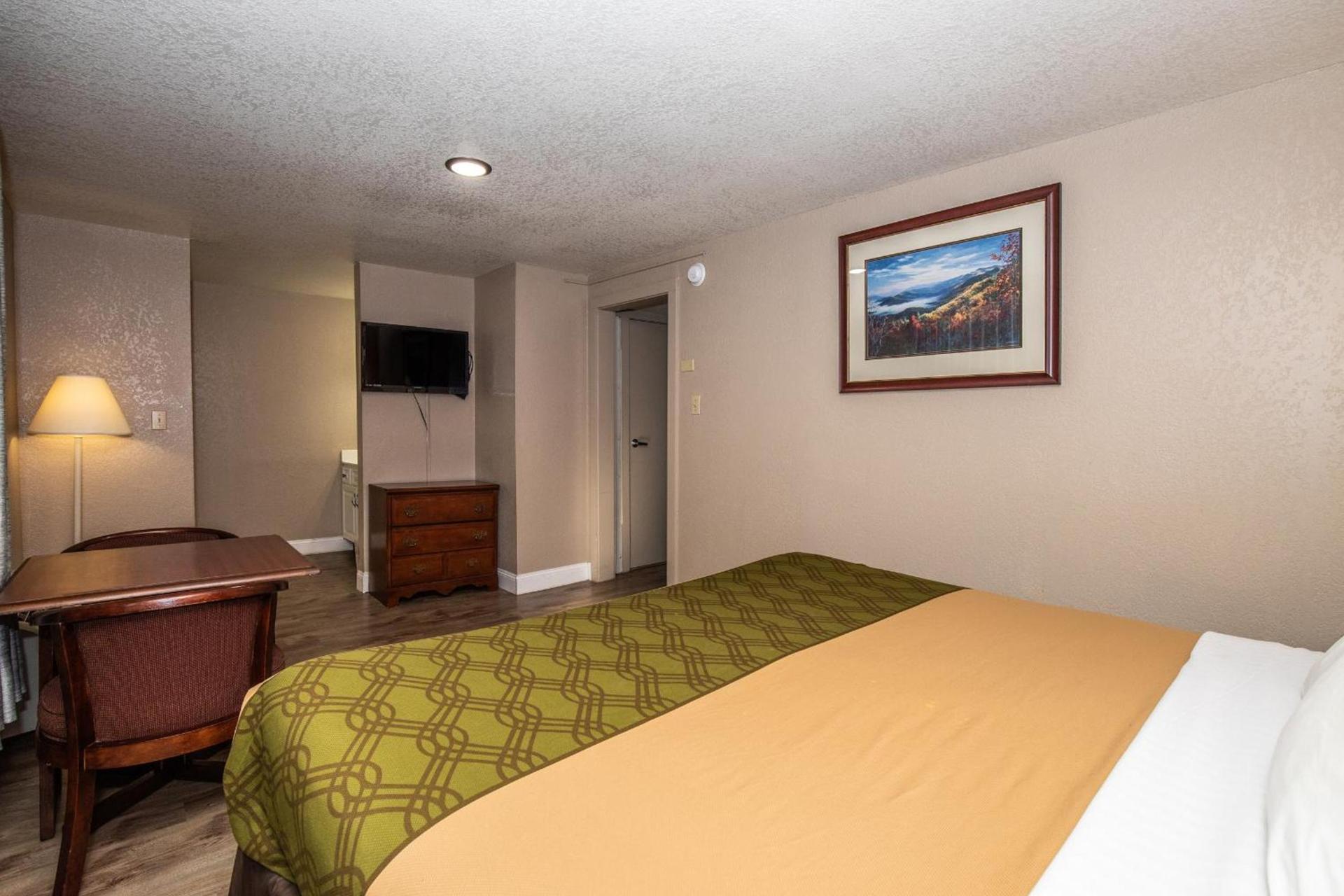 Fabulous Chalet Inn photo 45