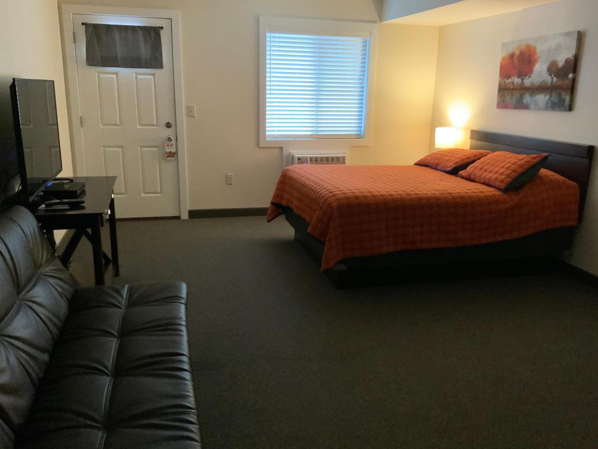 Rockerville Lodge & Cabins photo 32