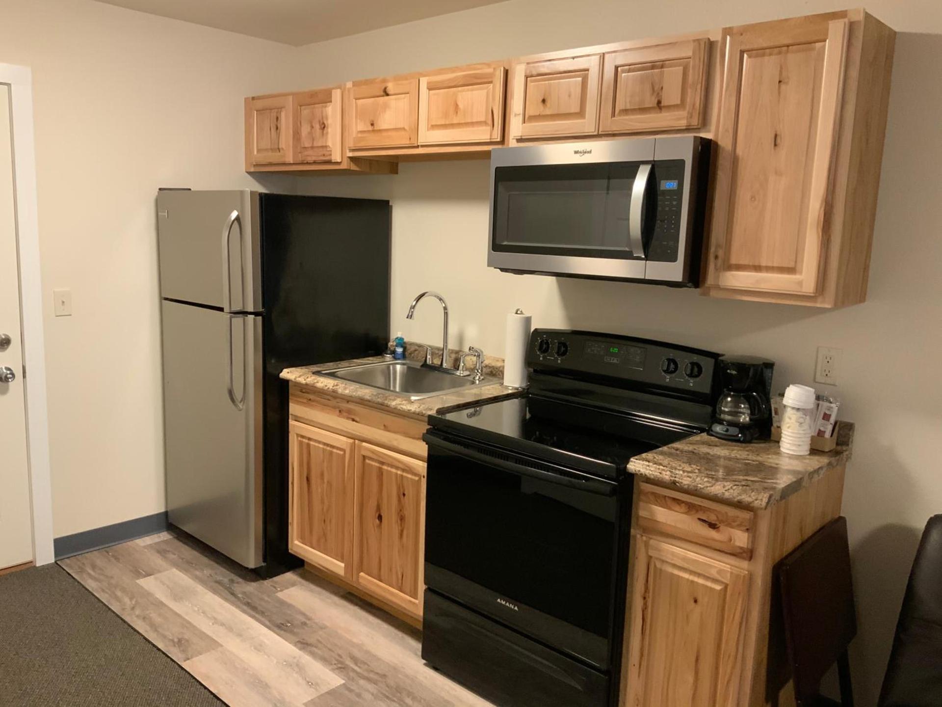 Rockerville Lodge & Cabins photo 34