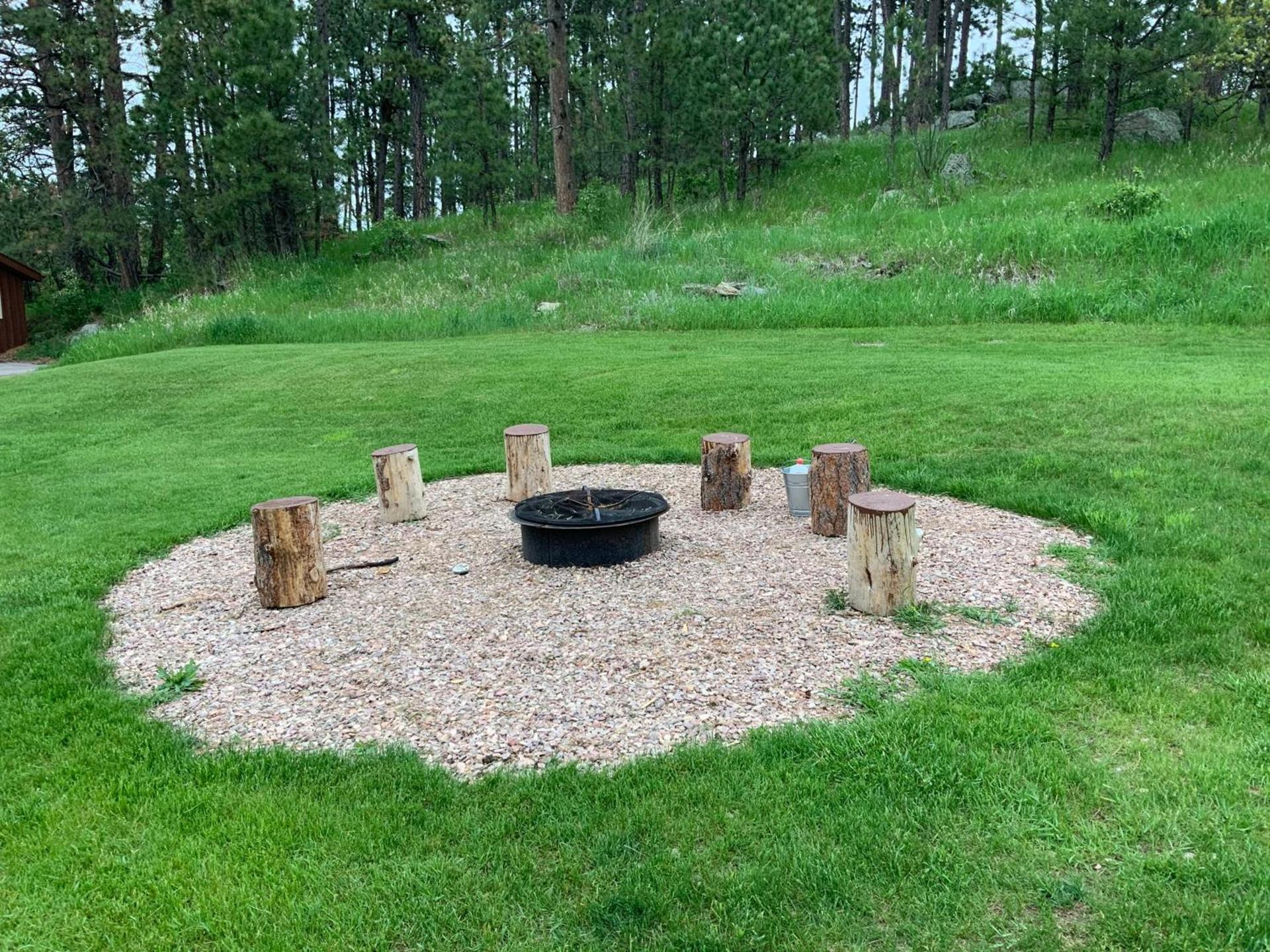 Rockerville Lodge & Cabins photo 10