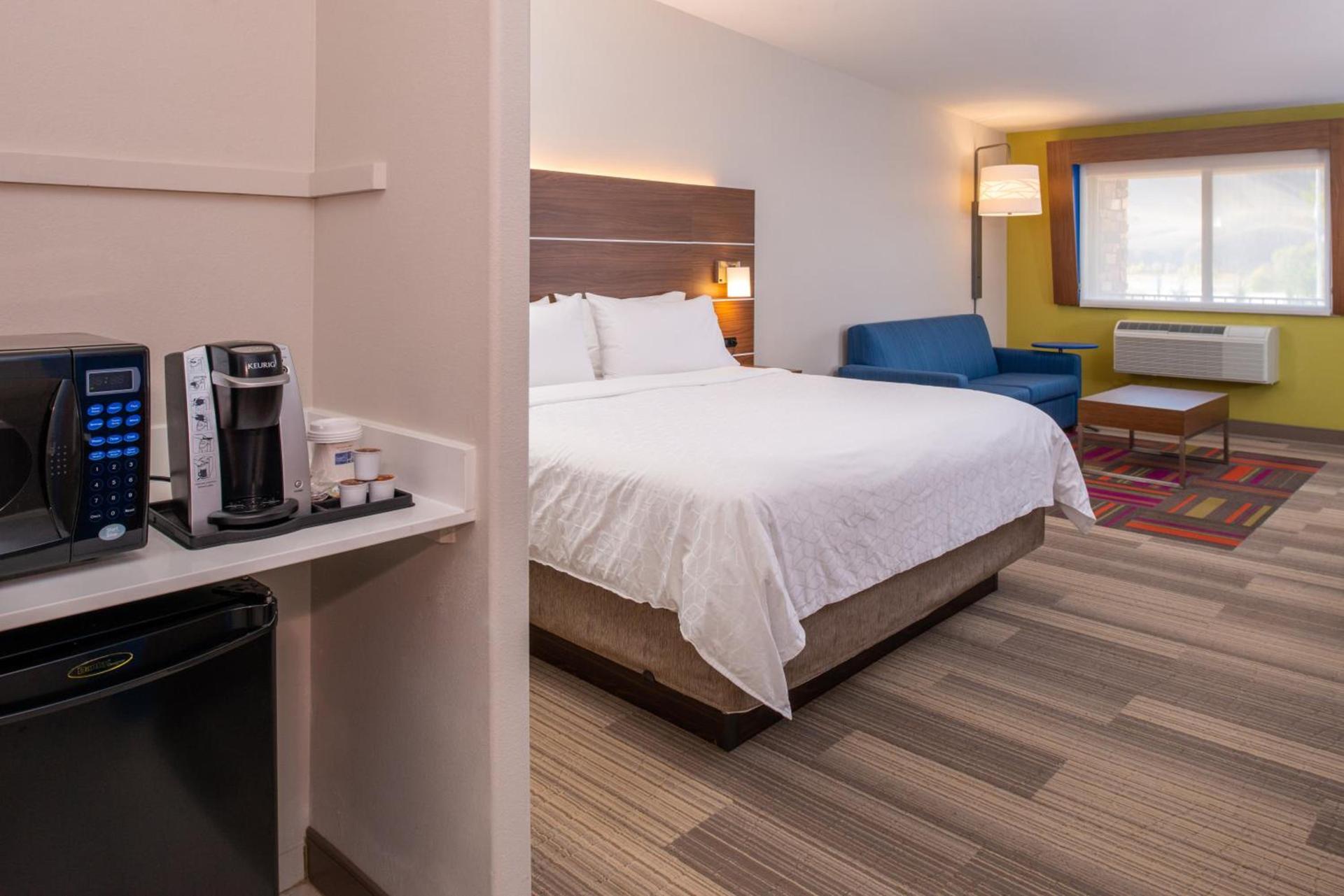 Holiday Inn Express Hotel & Suites Gunnison by IHG photo 32