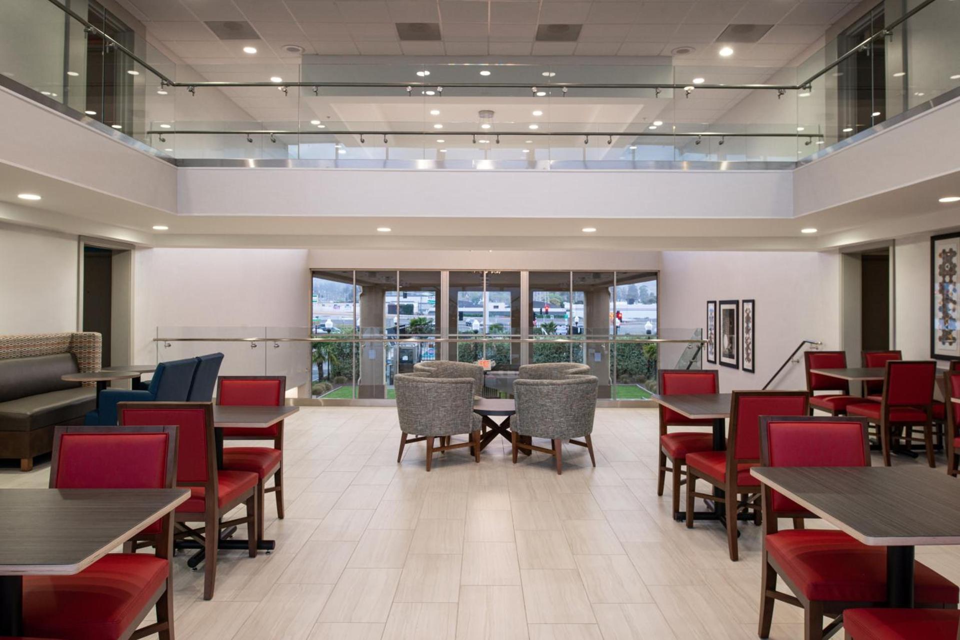 Holiday Inn Express San Francisco Airport South by IHG photo 11