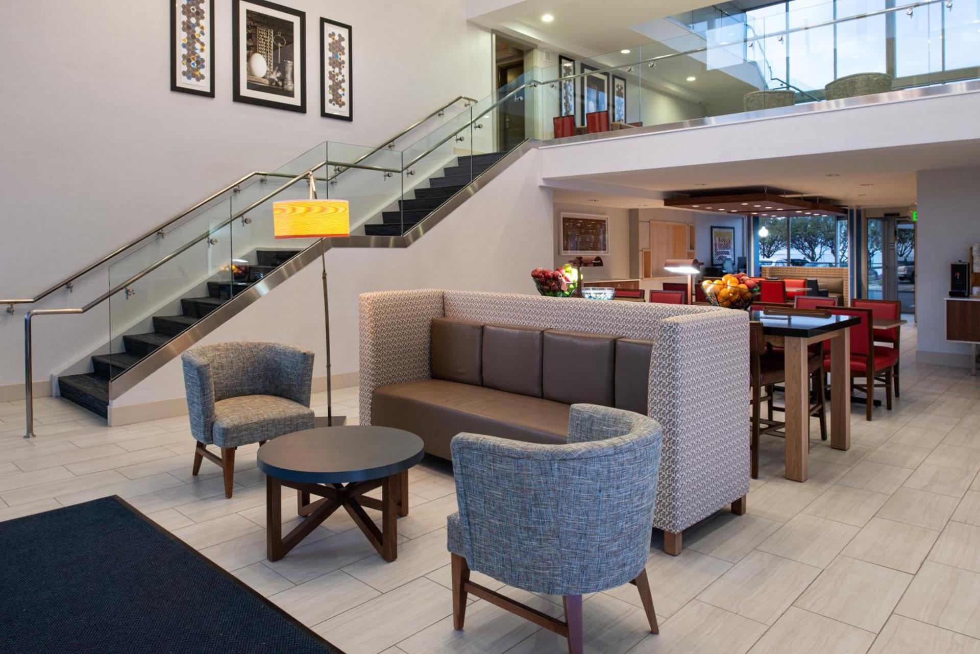 Holiday Inn Express San Francisco Airport South by IHG photo 5