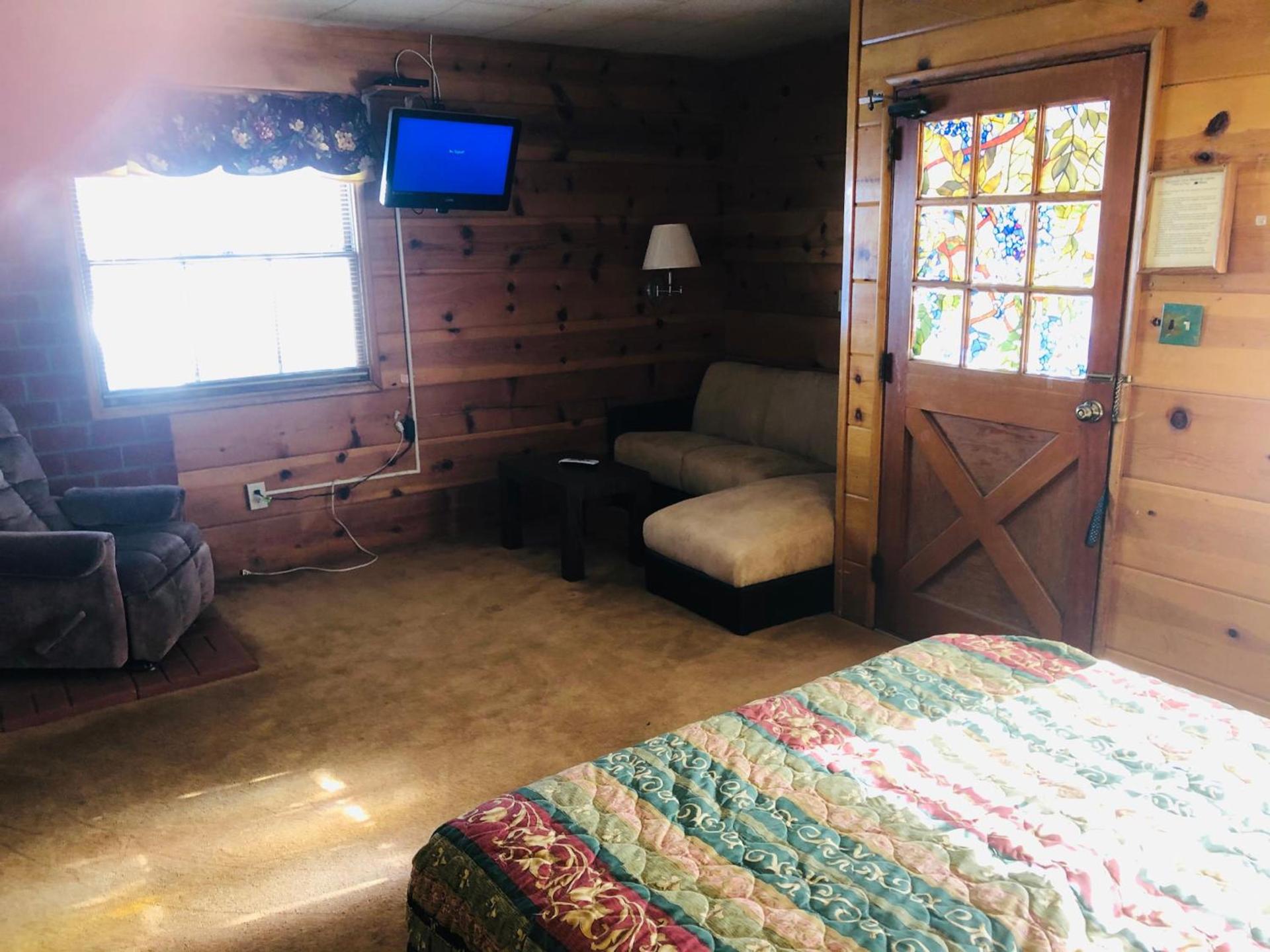Mountain View Cabins photo 56