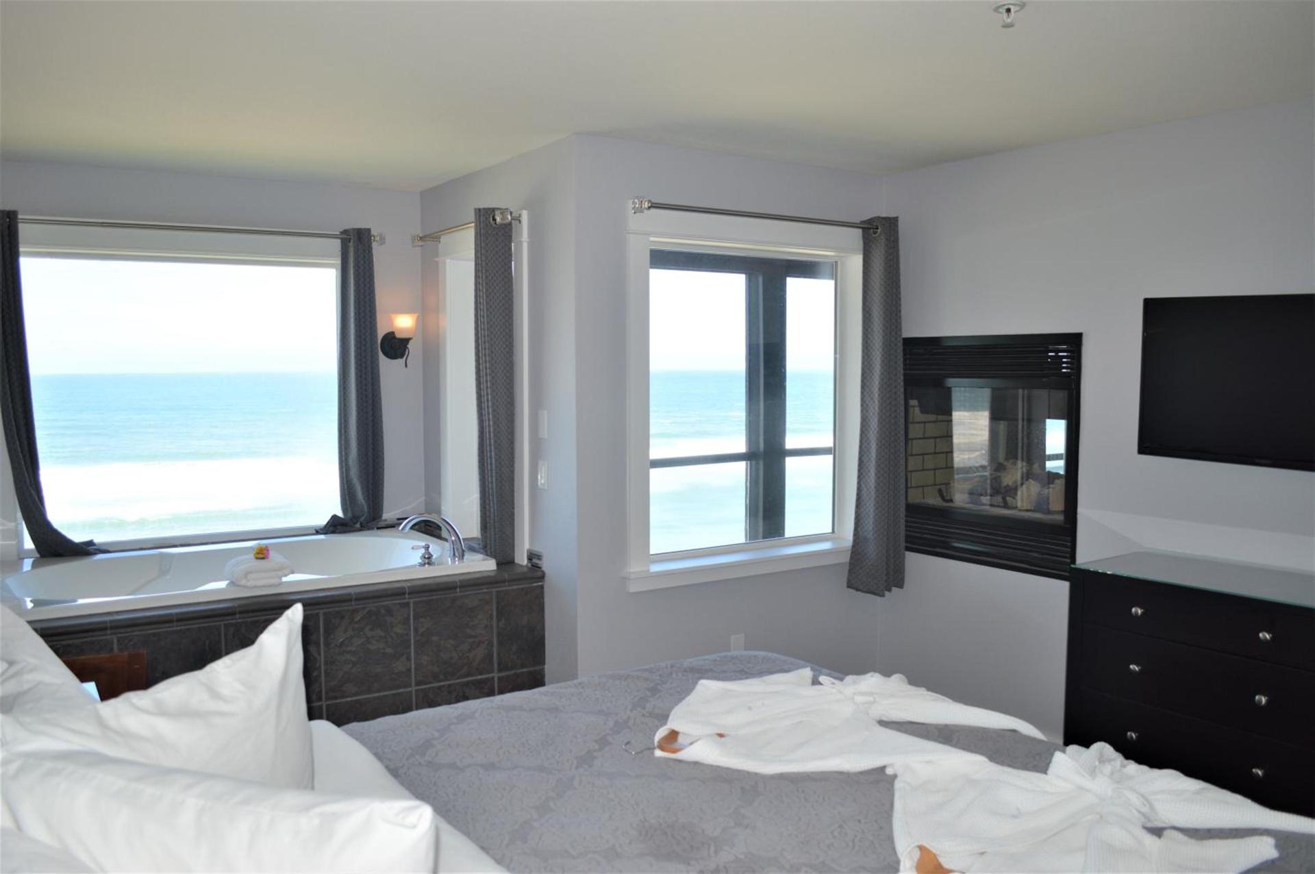 Starfish Manor Oceanfront Hotel photo 21