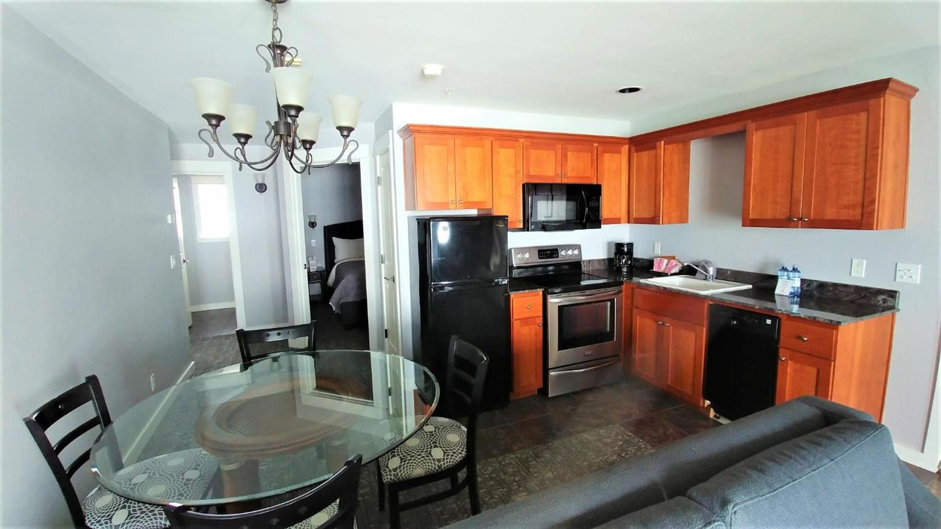 Starfish Manor Oceanfront Hotel photo 11