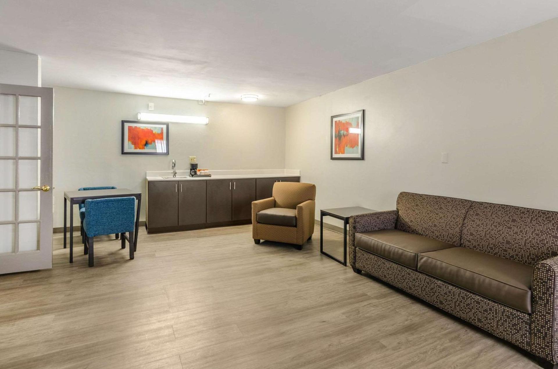 Quality Inn Bristol Pinnacle Area photo 20