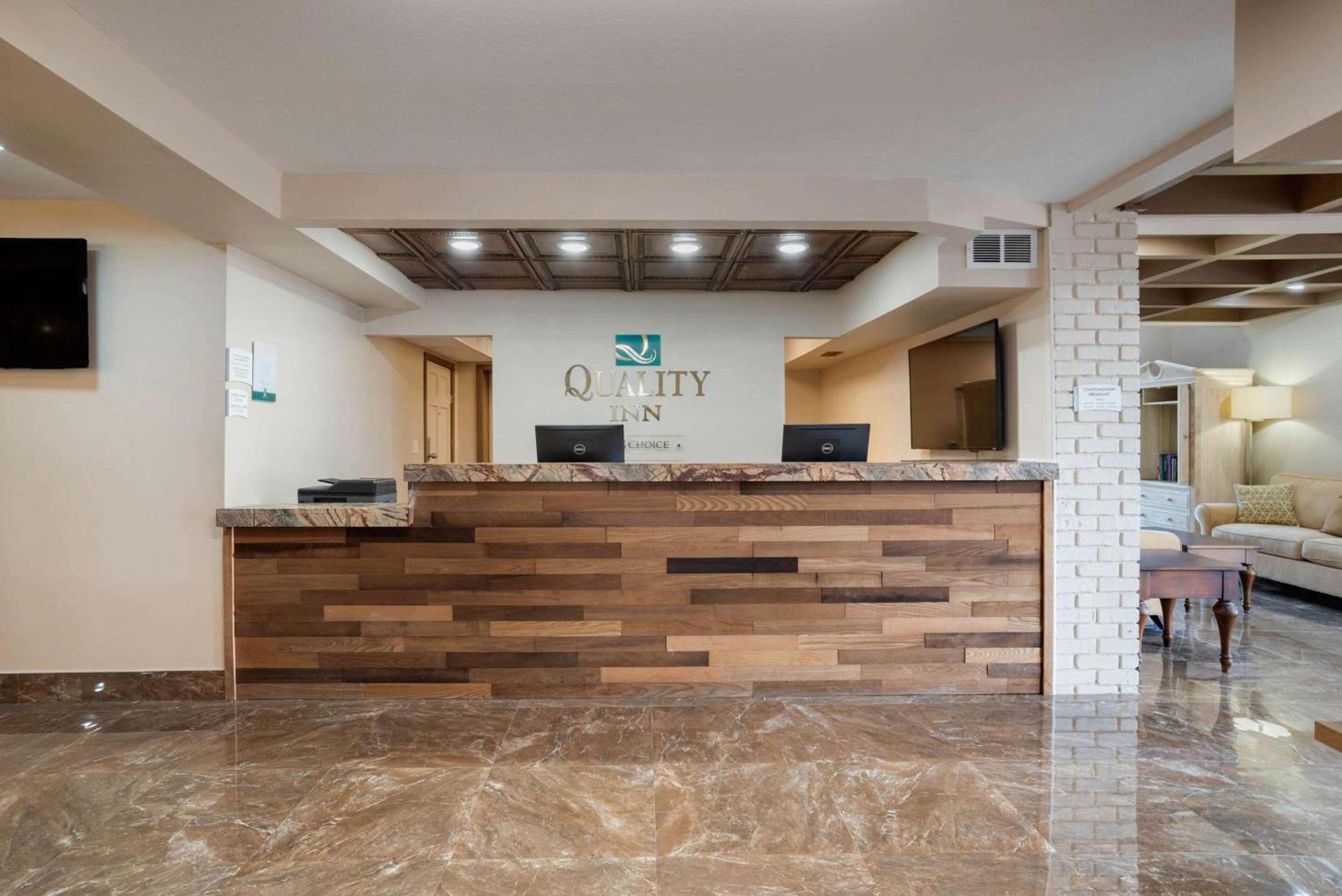 Quality Inn Fort Walton Beach - Destin West photo 2