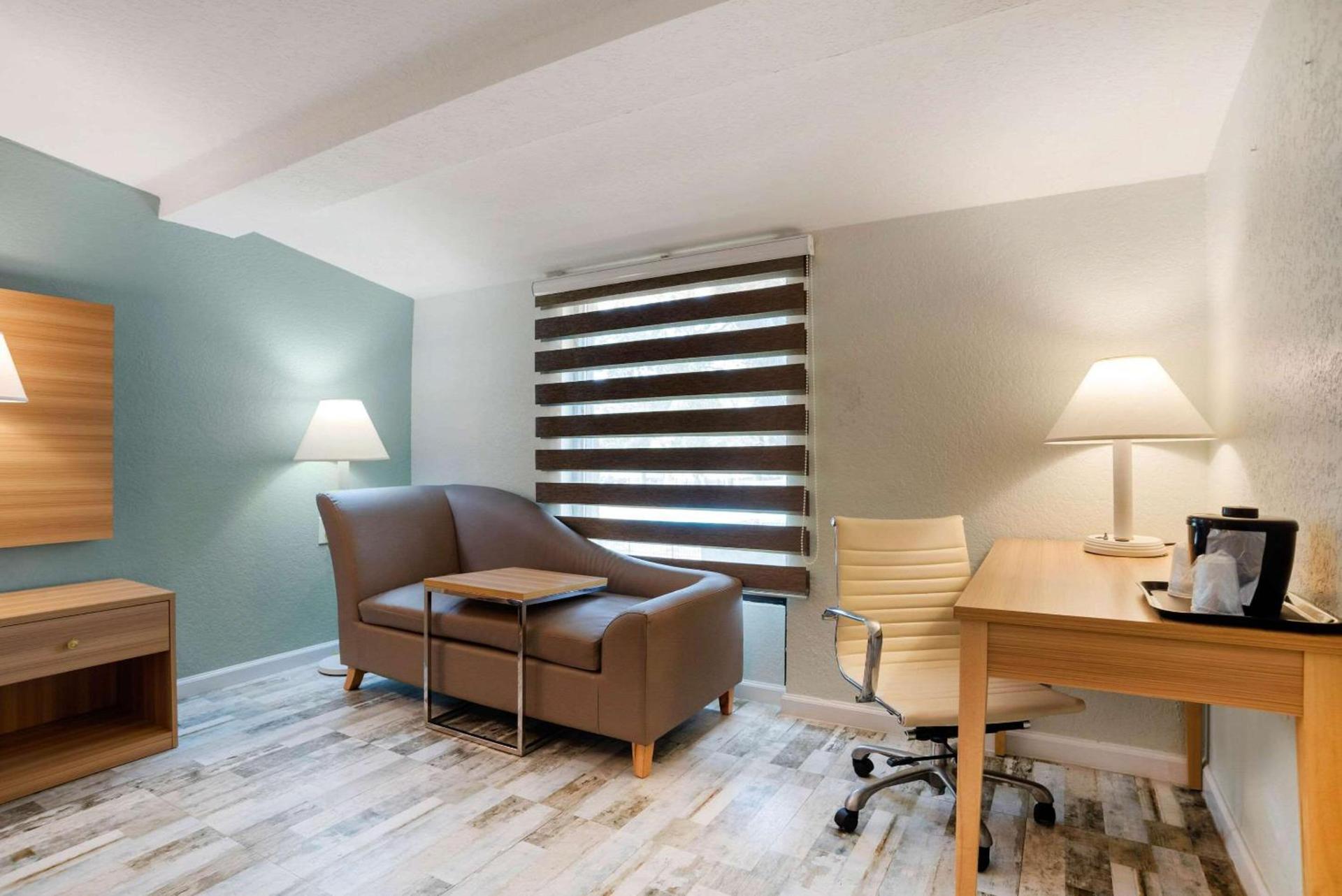 Quality Inn Fort Walton Beach - Destin West photo 10
