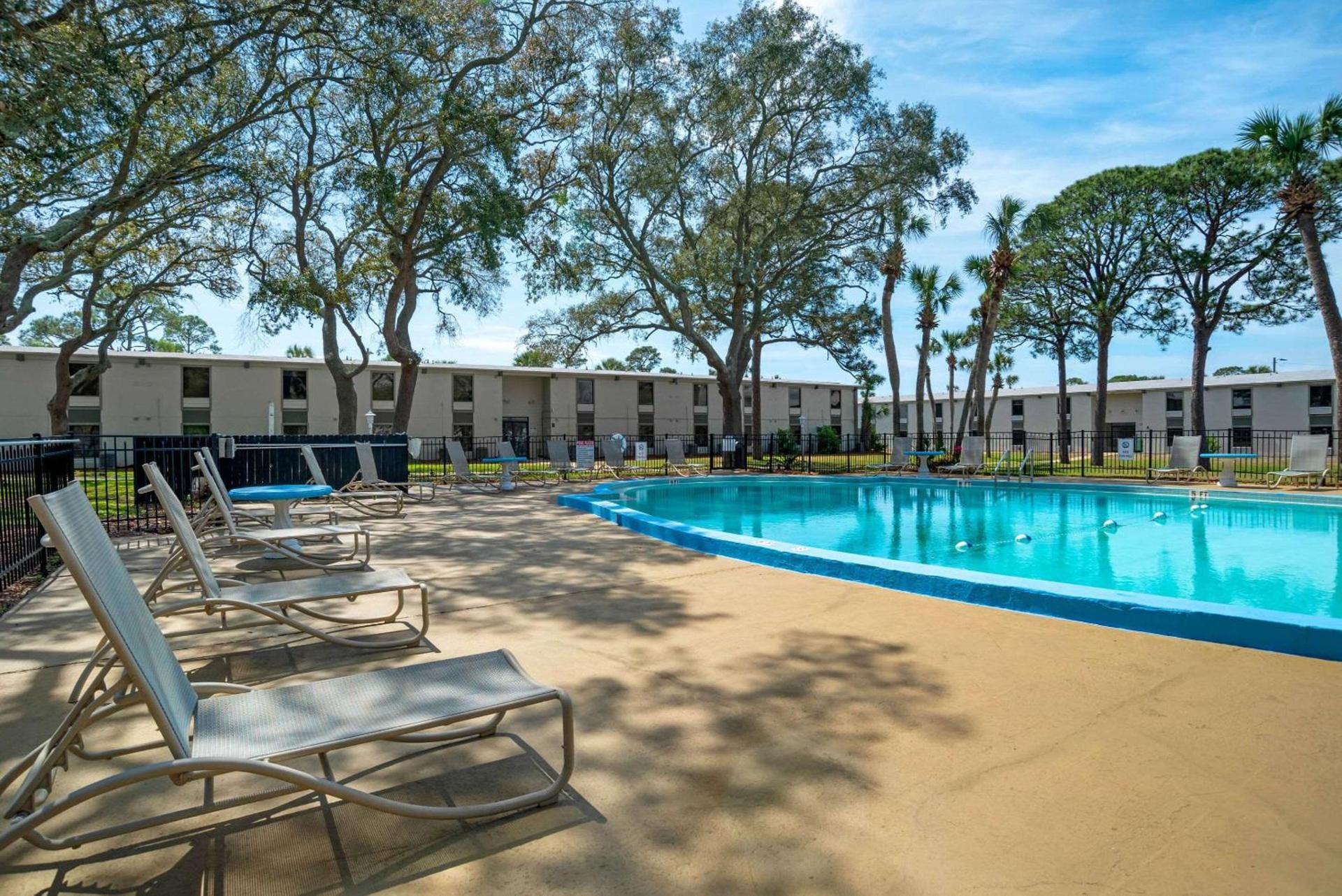 Quality Inn Fort Walton Beach - Destin West photo 21