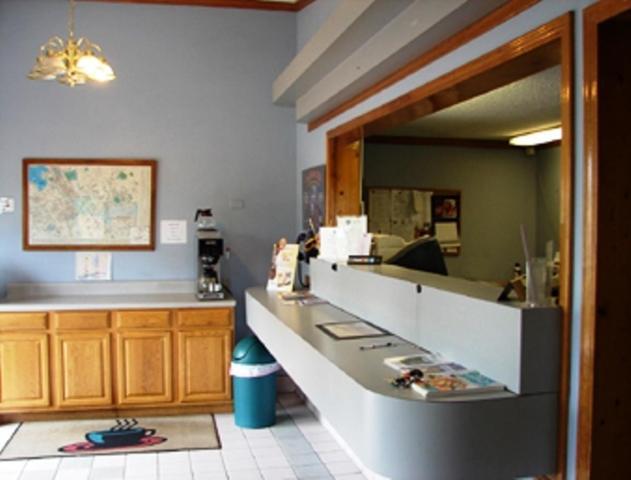 Knights Inn - Columbia photo 2
