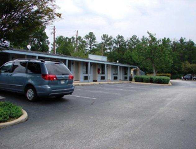 Knights Inn - Columbia photo 9
