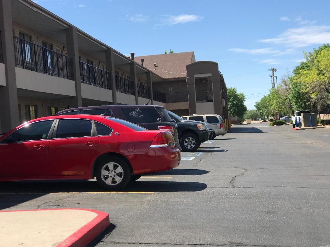 Days Inn & Suites by Wyndham Albuquerque West photo 15