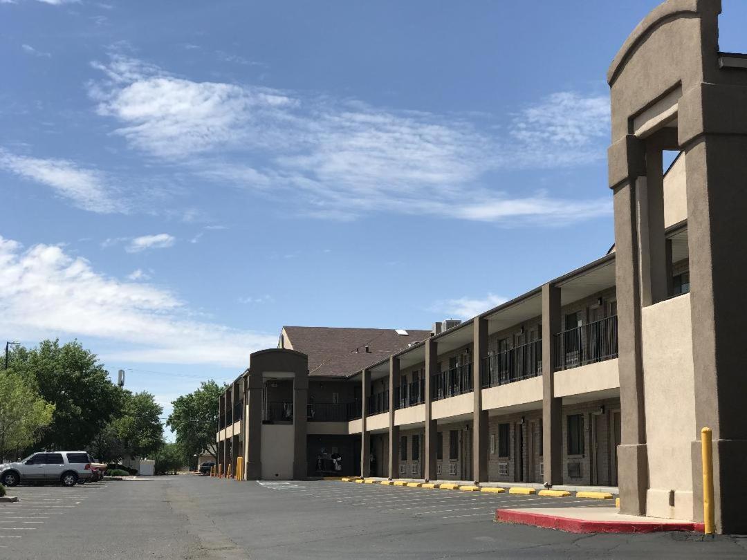 Days Inn & Suites by Wyndham Albuquerque West photo 24