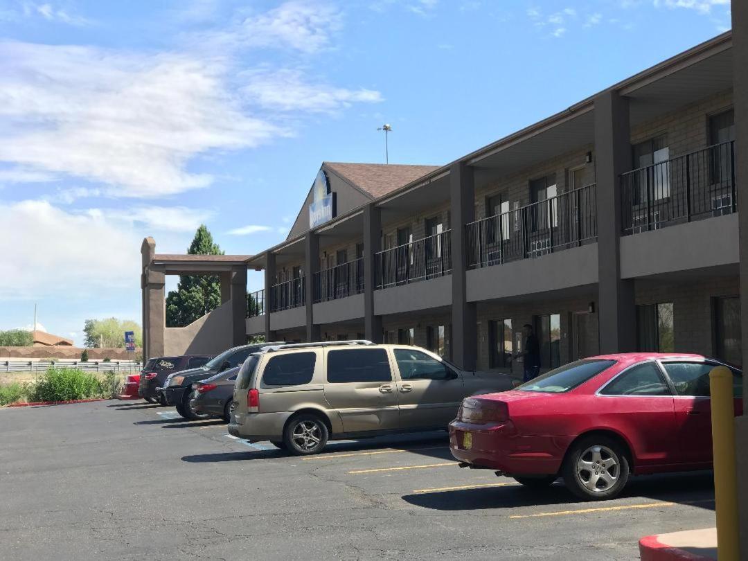 Days Inn & Suites by Wyndham Albuquerque West photo 26
