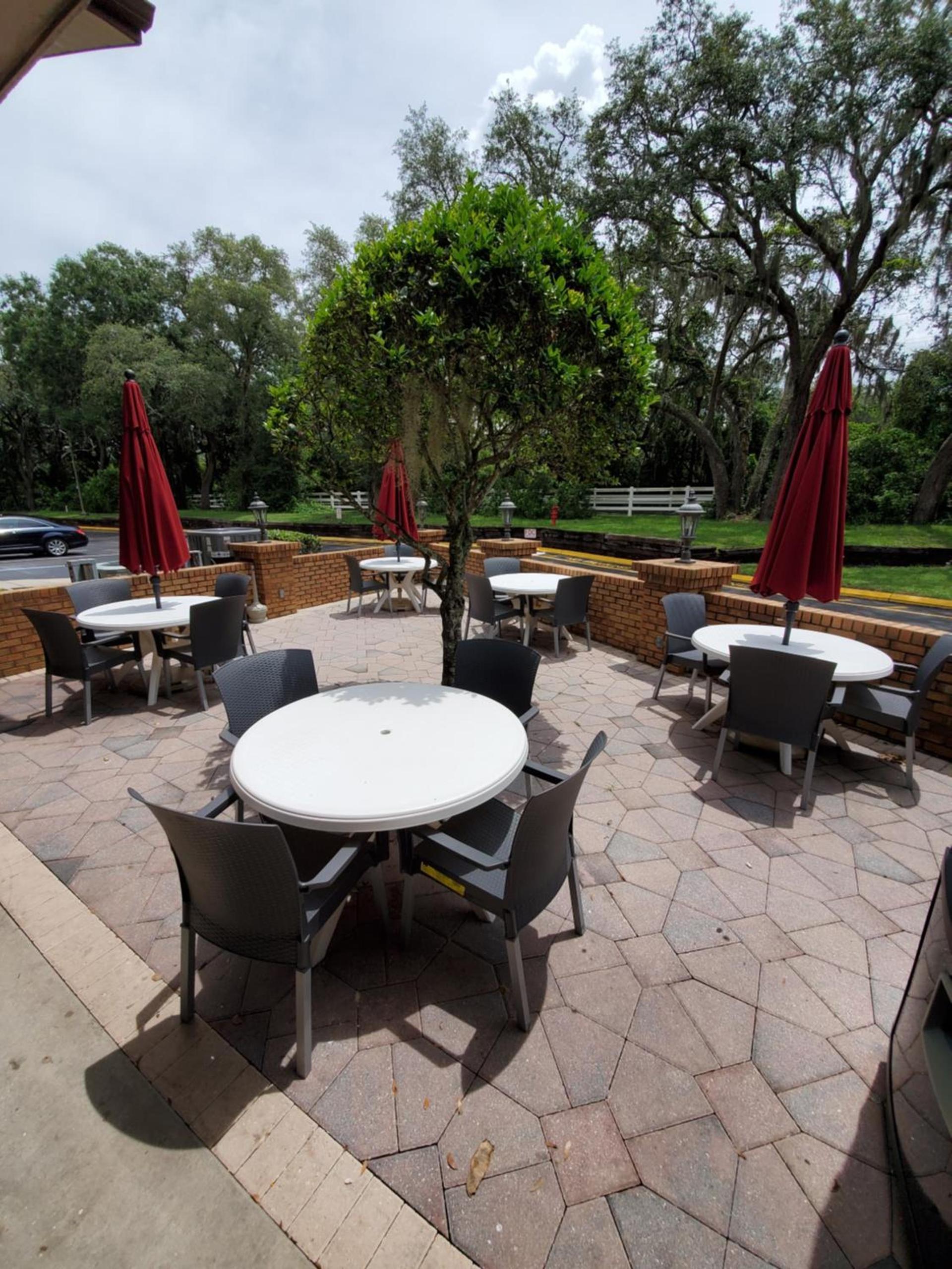 Ramada by Wyndham Temple Terrace/Tampa North photo 60