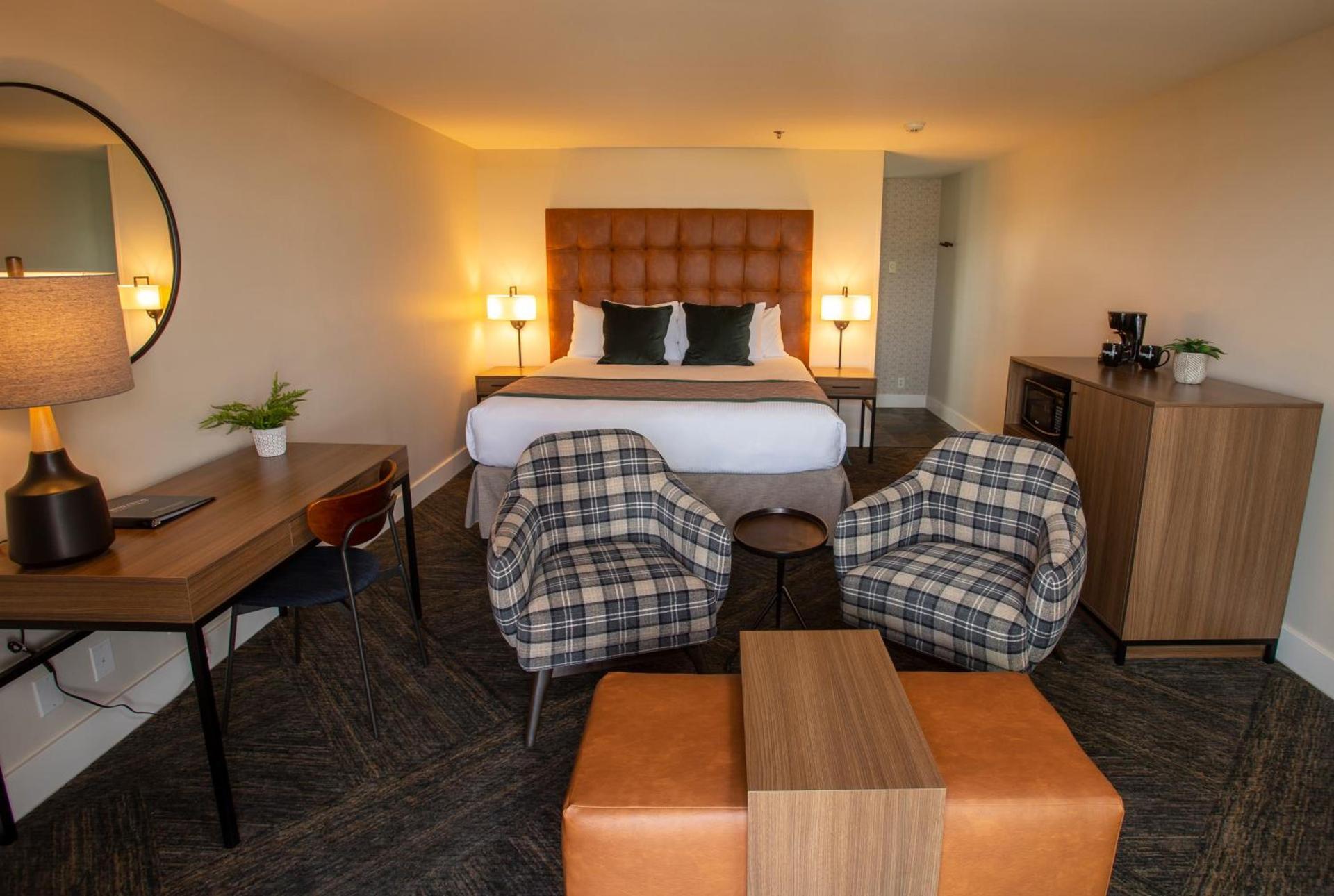 Shearwater Inn photo 18