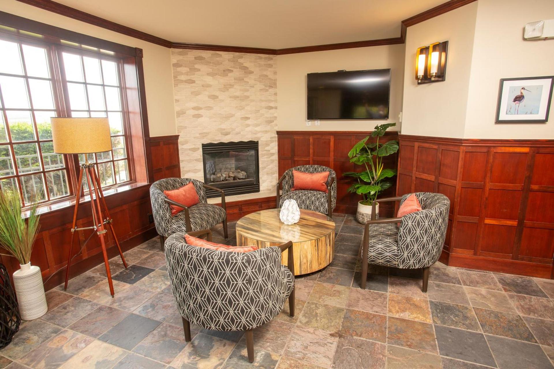 Shearwater Inn photo 13