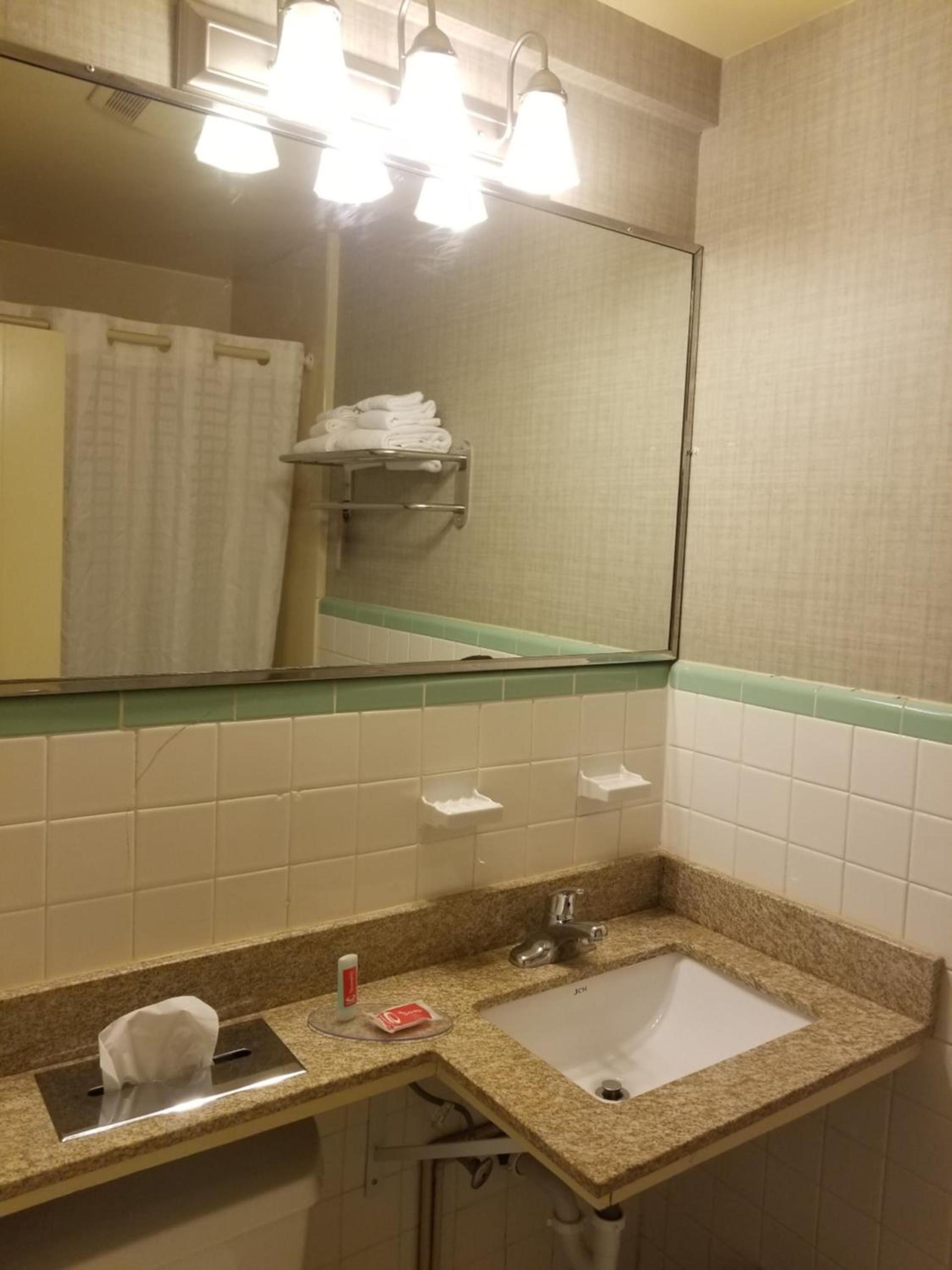 FALLS INN photo 7
