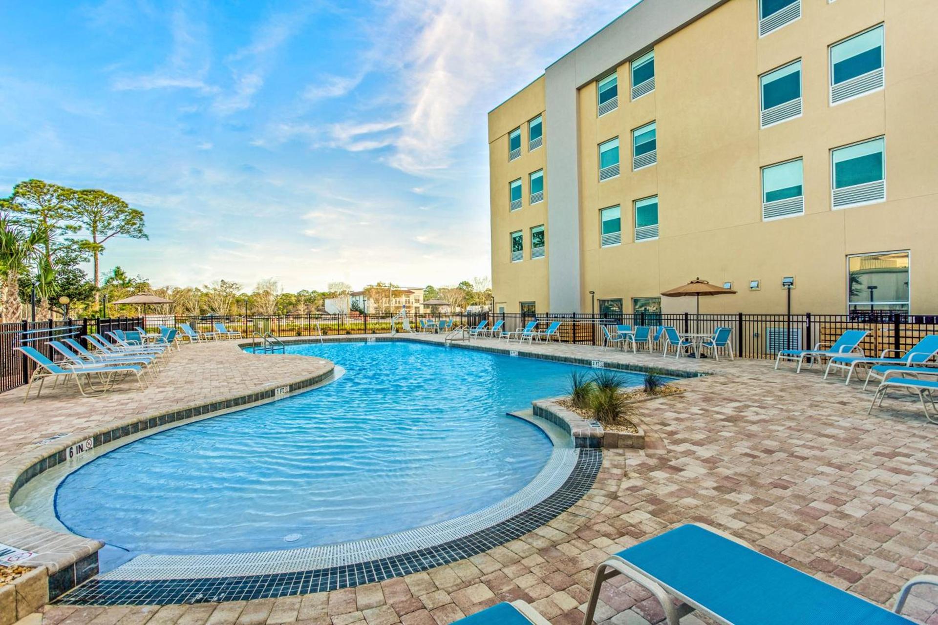 La Quinta Inn & Suites by Wyndham Miramar Beach-Destin photo 28