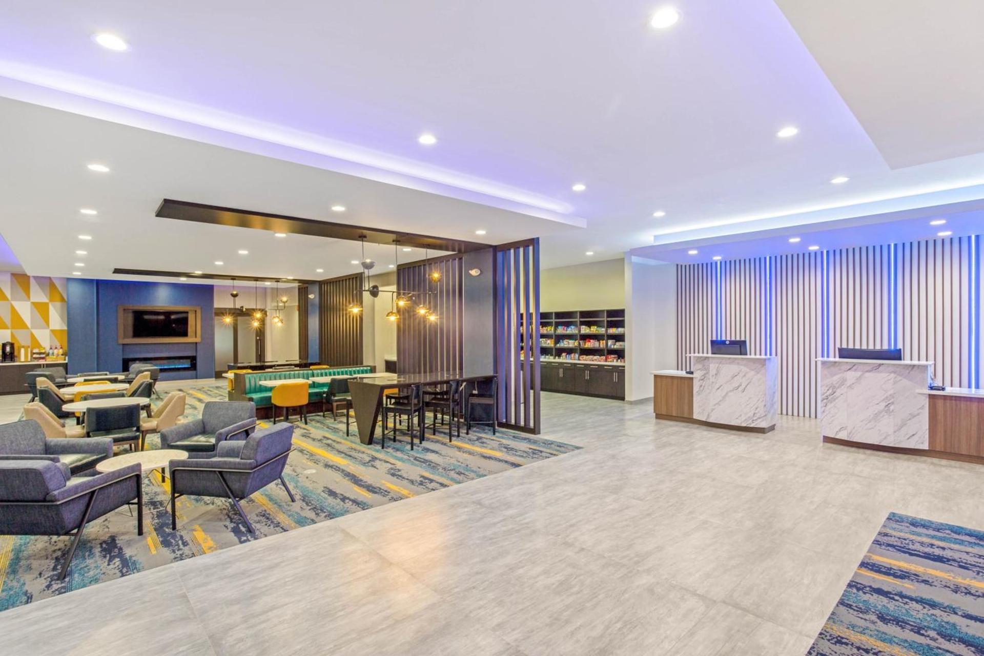 La Quinta Inn & Suites by Wyndham Miramar Beach-Destin photo 32